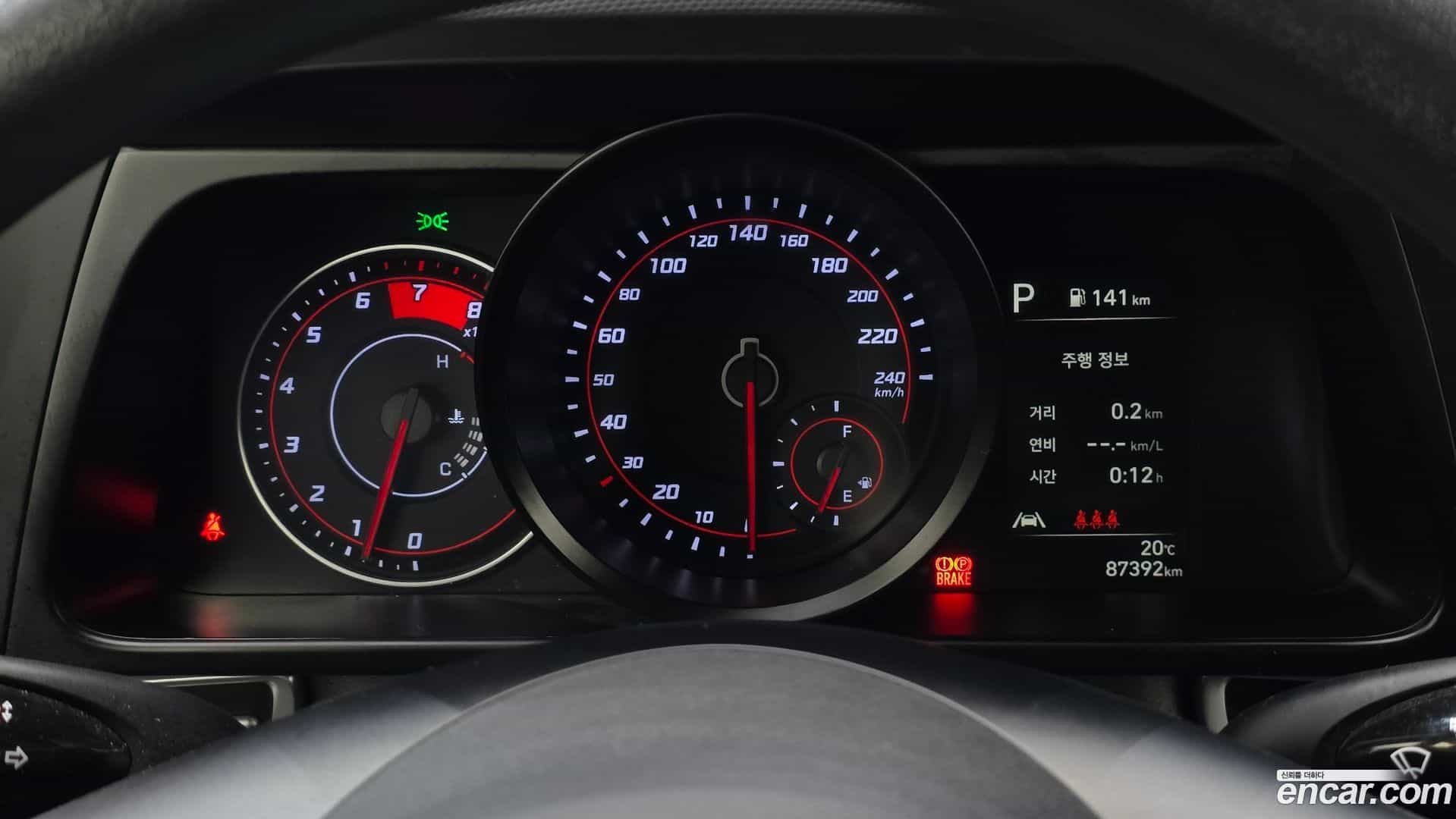 AVANTE Hyundai 2022.3-INNER-008