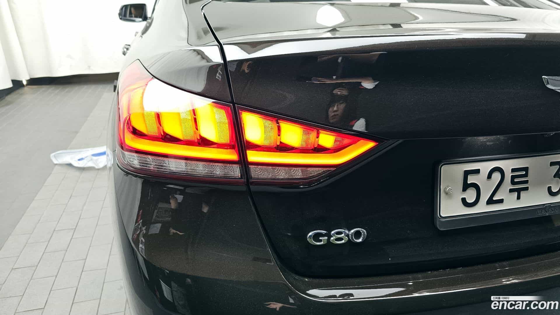 G80 Genesis 2017.10-OUTER-033