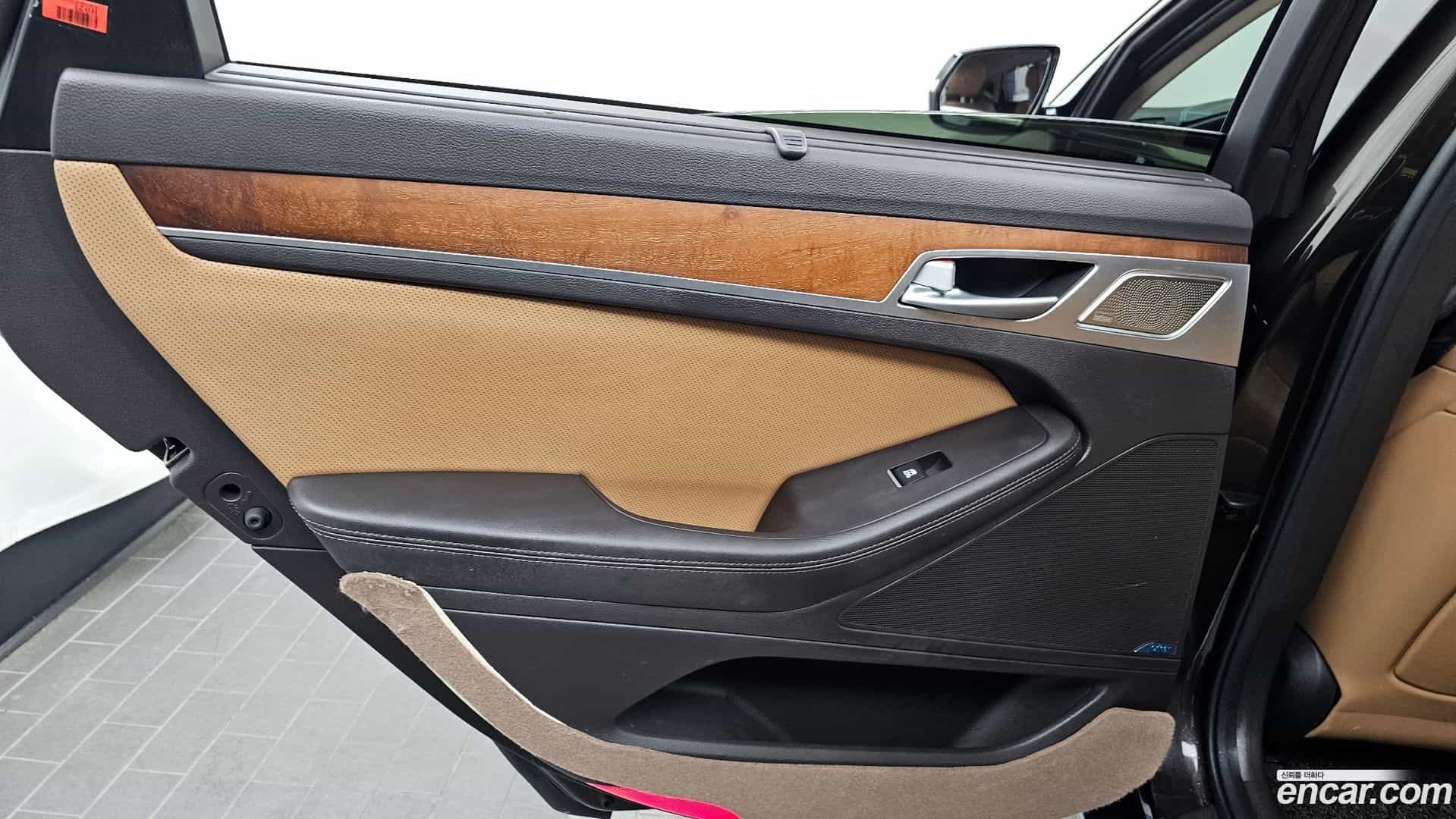 G80 Genesis 2017.10-INNER-035