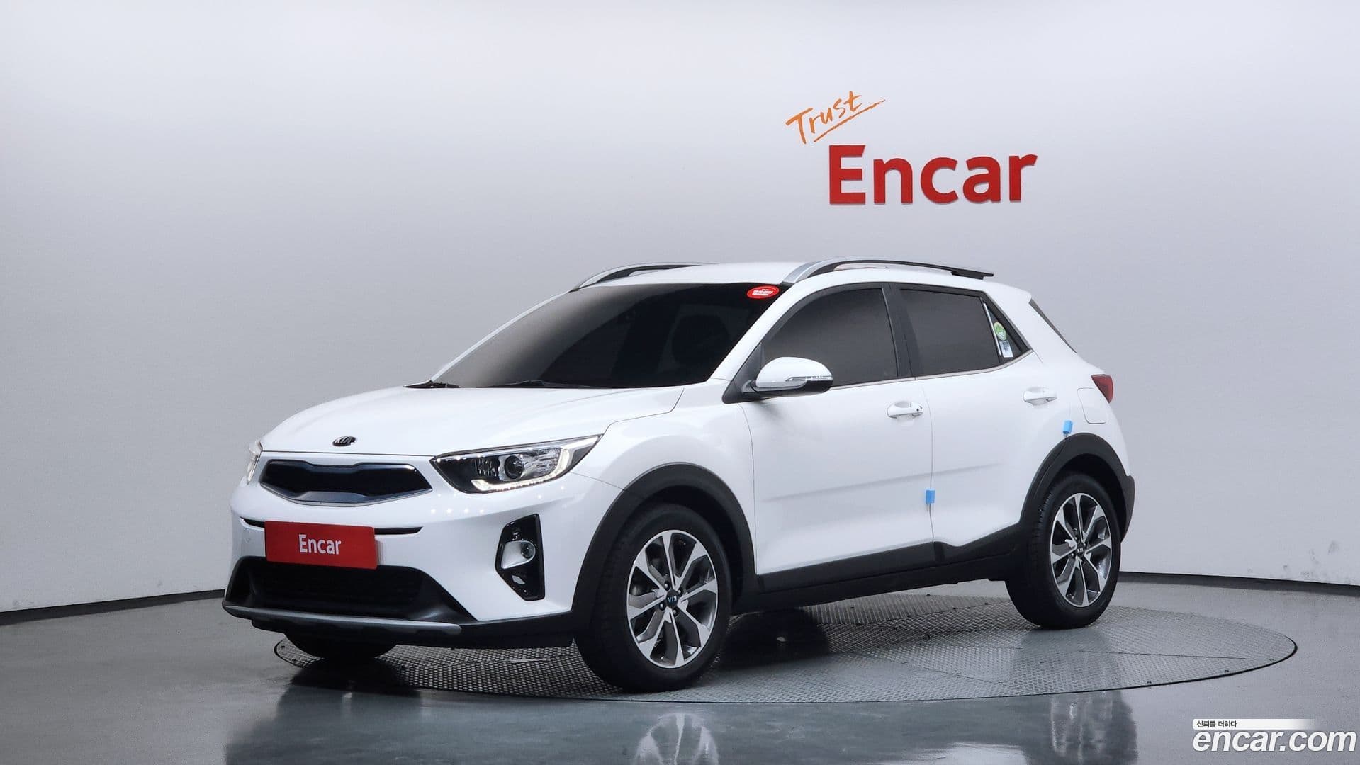 Main__Slider__Photo:Stonic Kia 2019.4-0