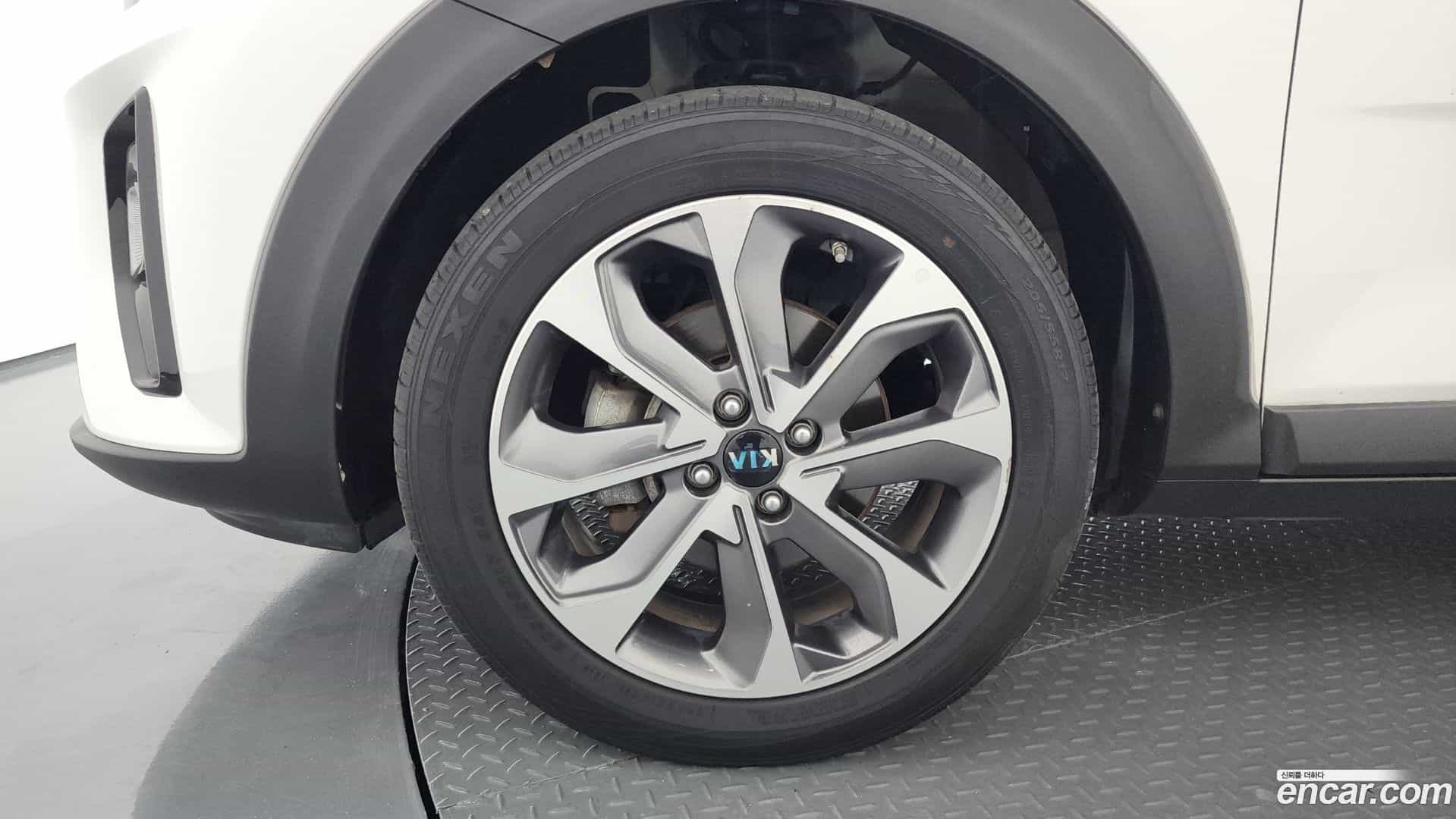 Stonic Kia 2019.4-OUTER-005