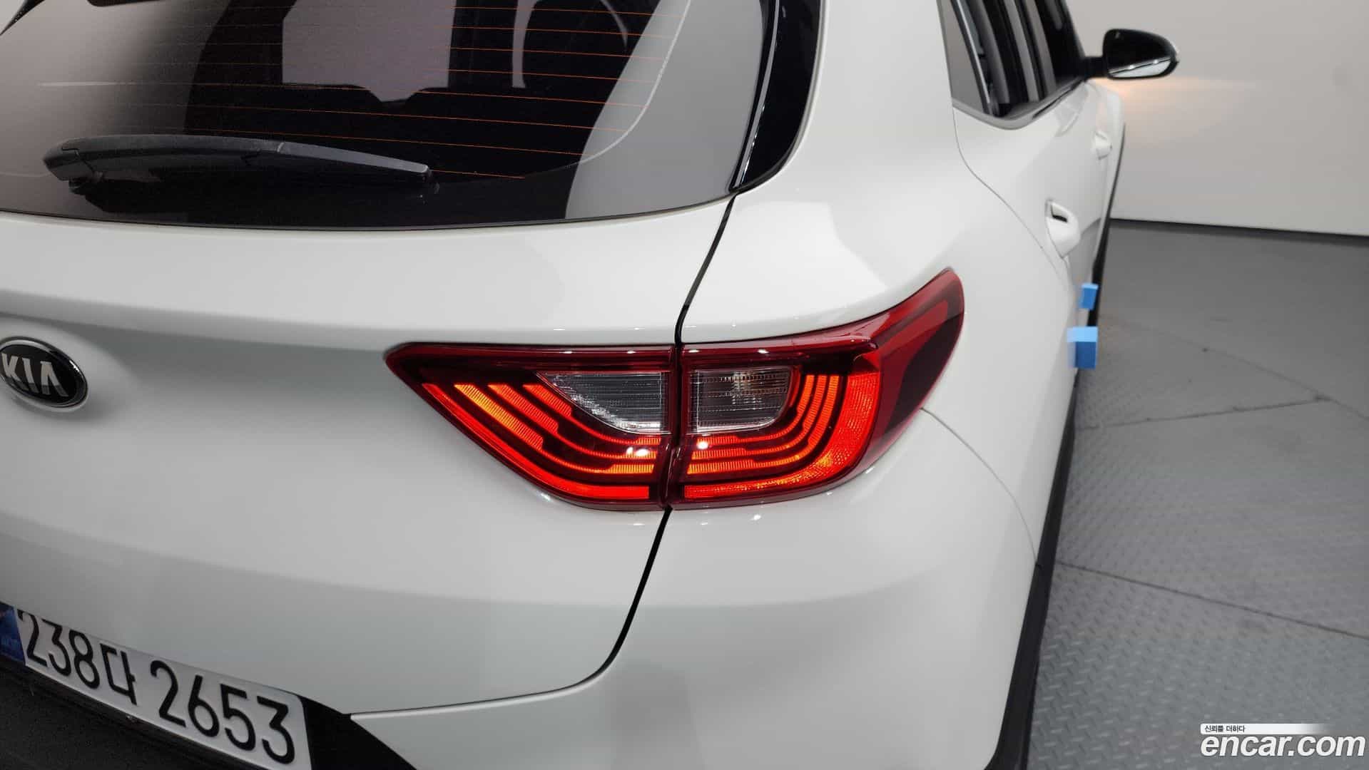 Stonic Kia 2019.4-OUTER-033
