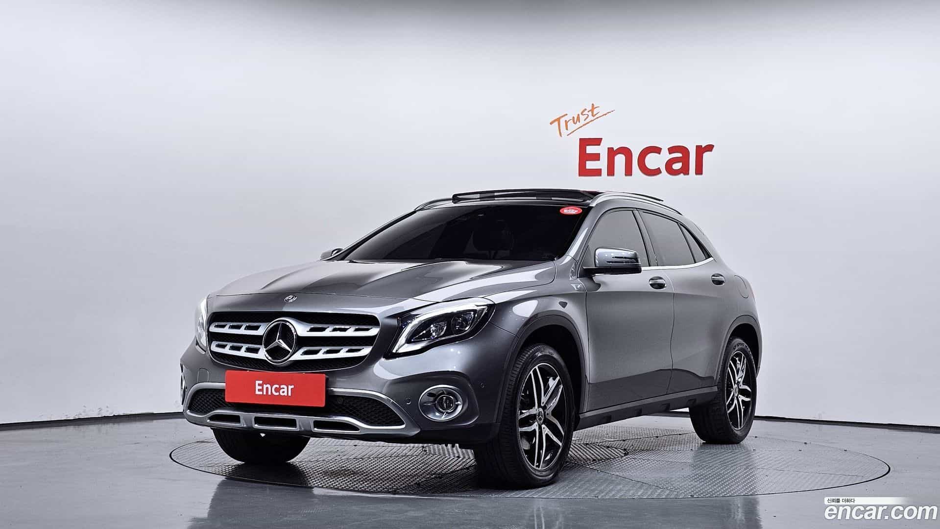 GLA-Class Mercedes-Benz 2019.6-OUTER-001