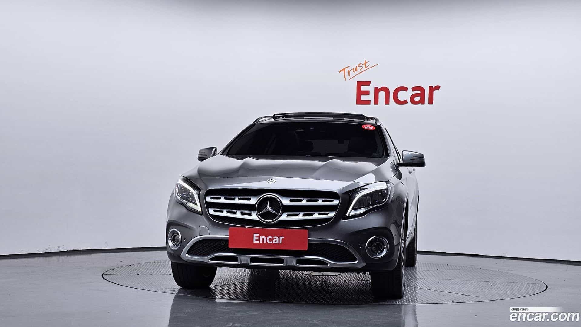 GLA-Class Mercedes-Benz 2019.6-OUTER-003