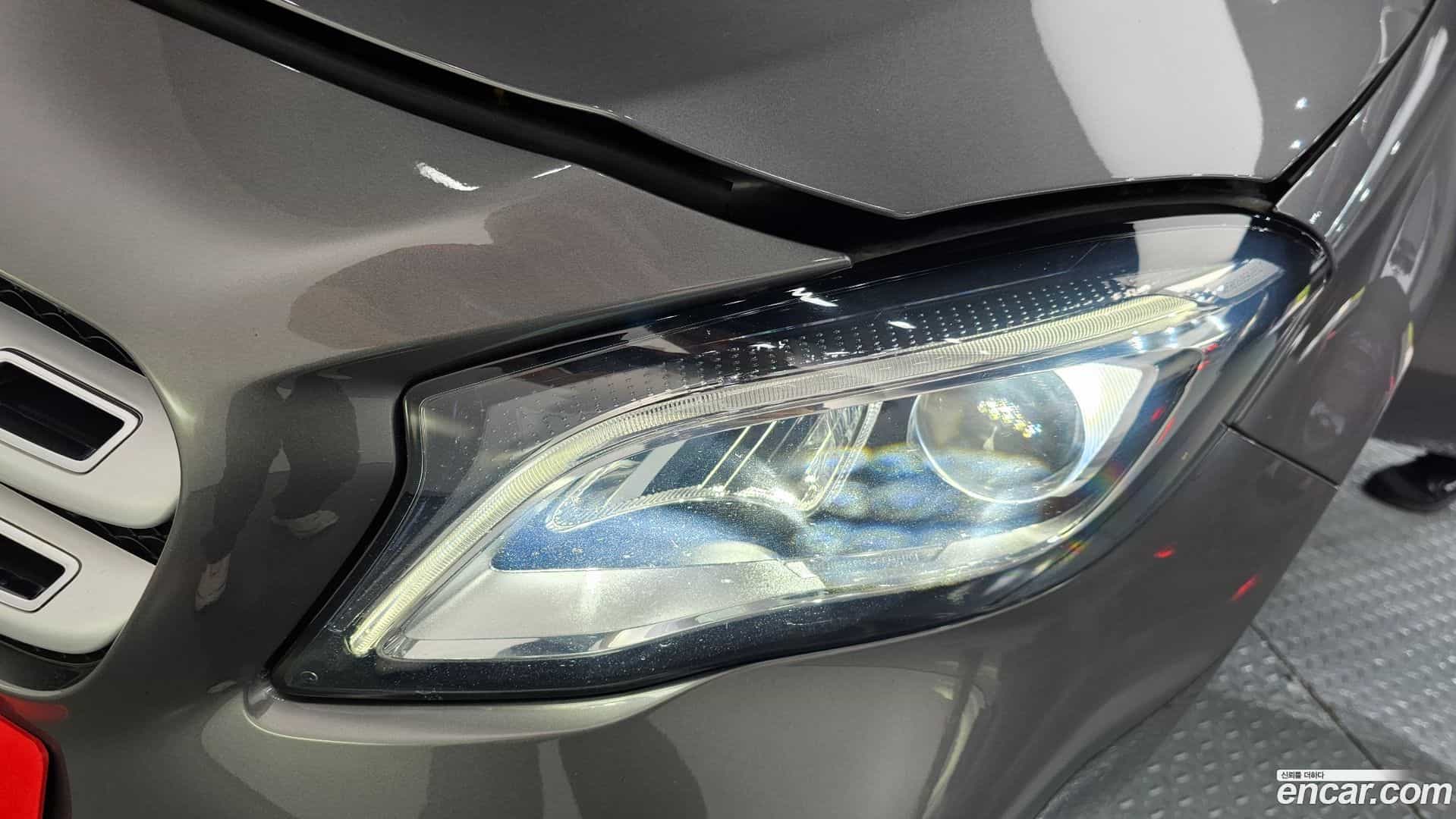 GLA-Class Mercedes-Benz 2019.6-OUTER-032