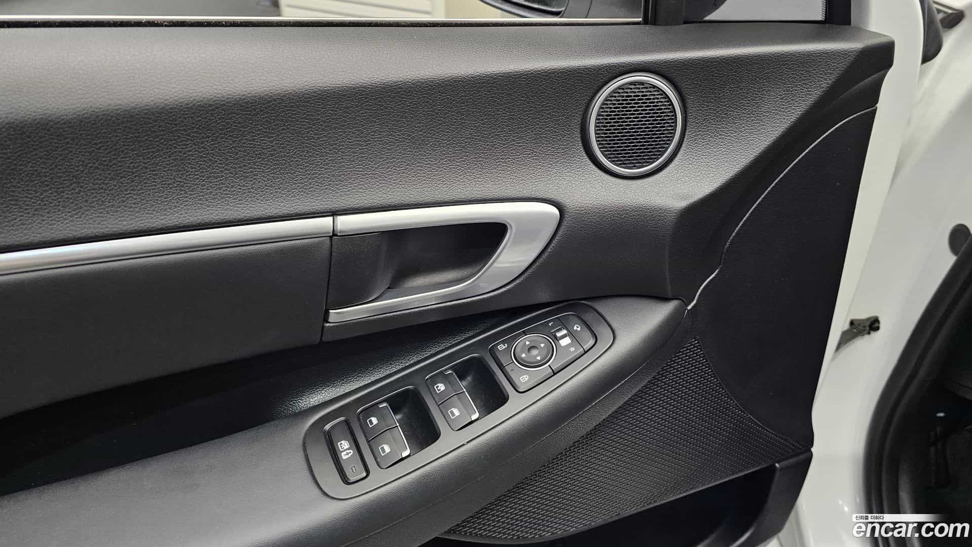 Sonata Hyundai 2019.4-OPTION-023