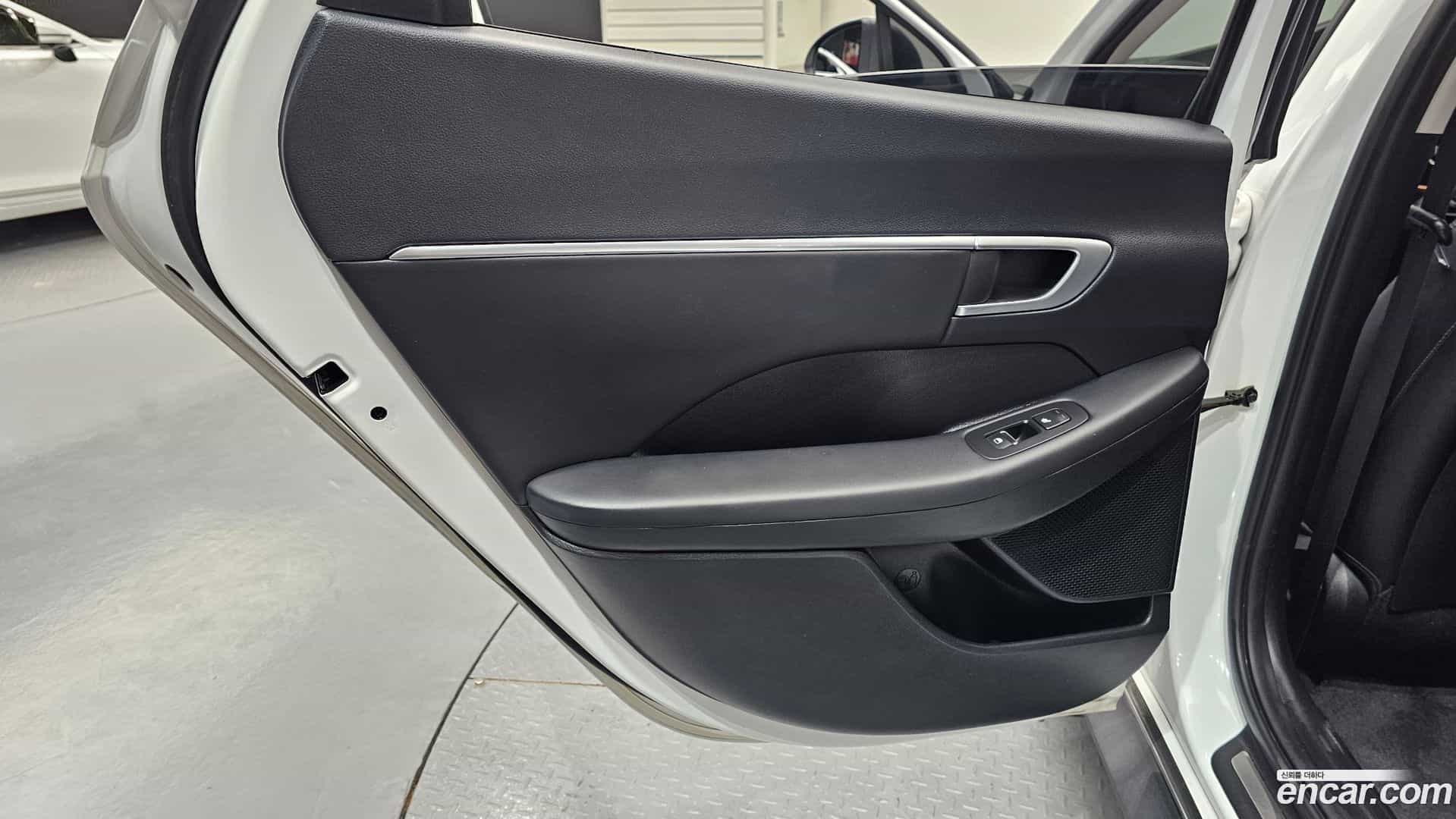 Sonata Hyundai 2019.4-INNER-035
