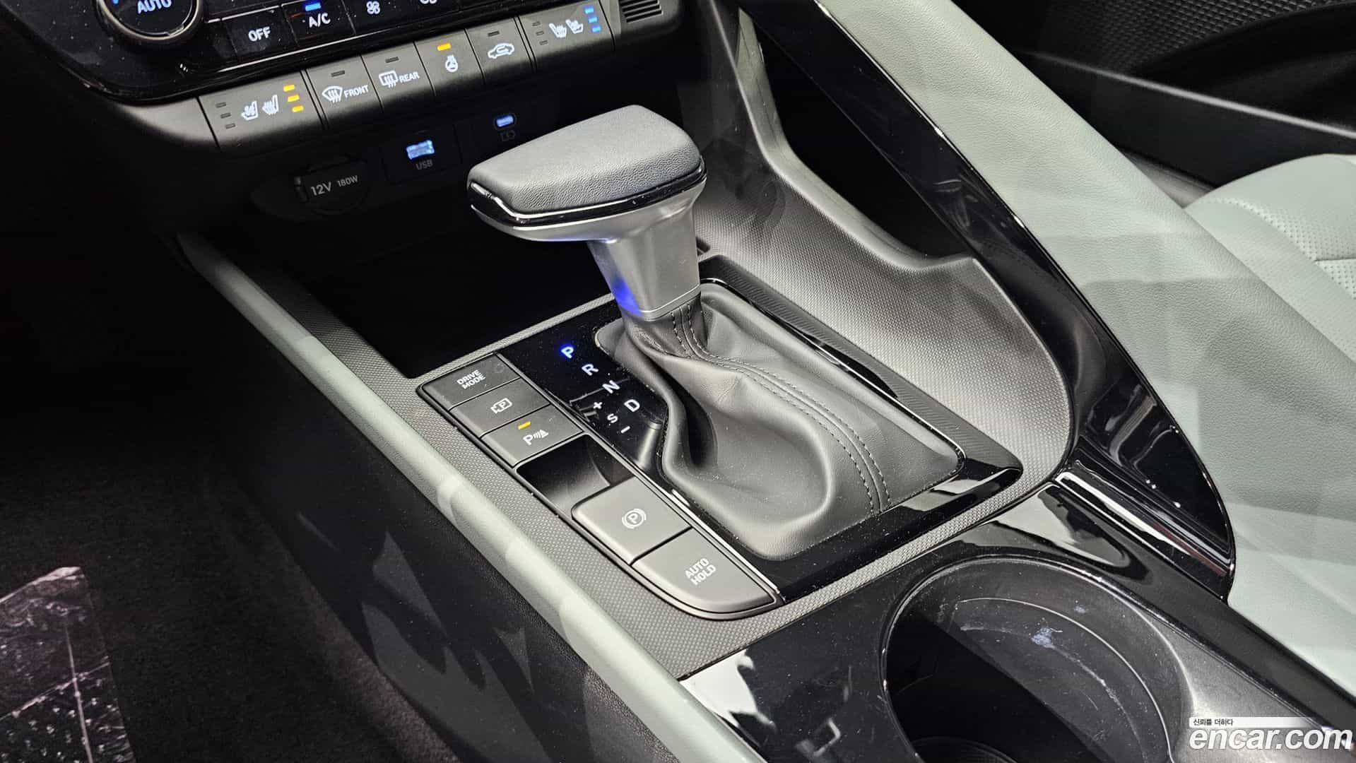 AVANTE Hyundai 2024.1-INNER-009