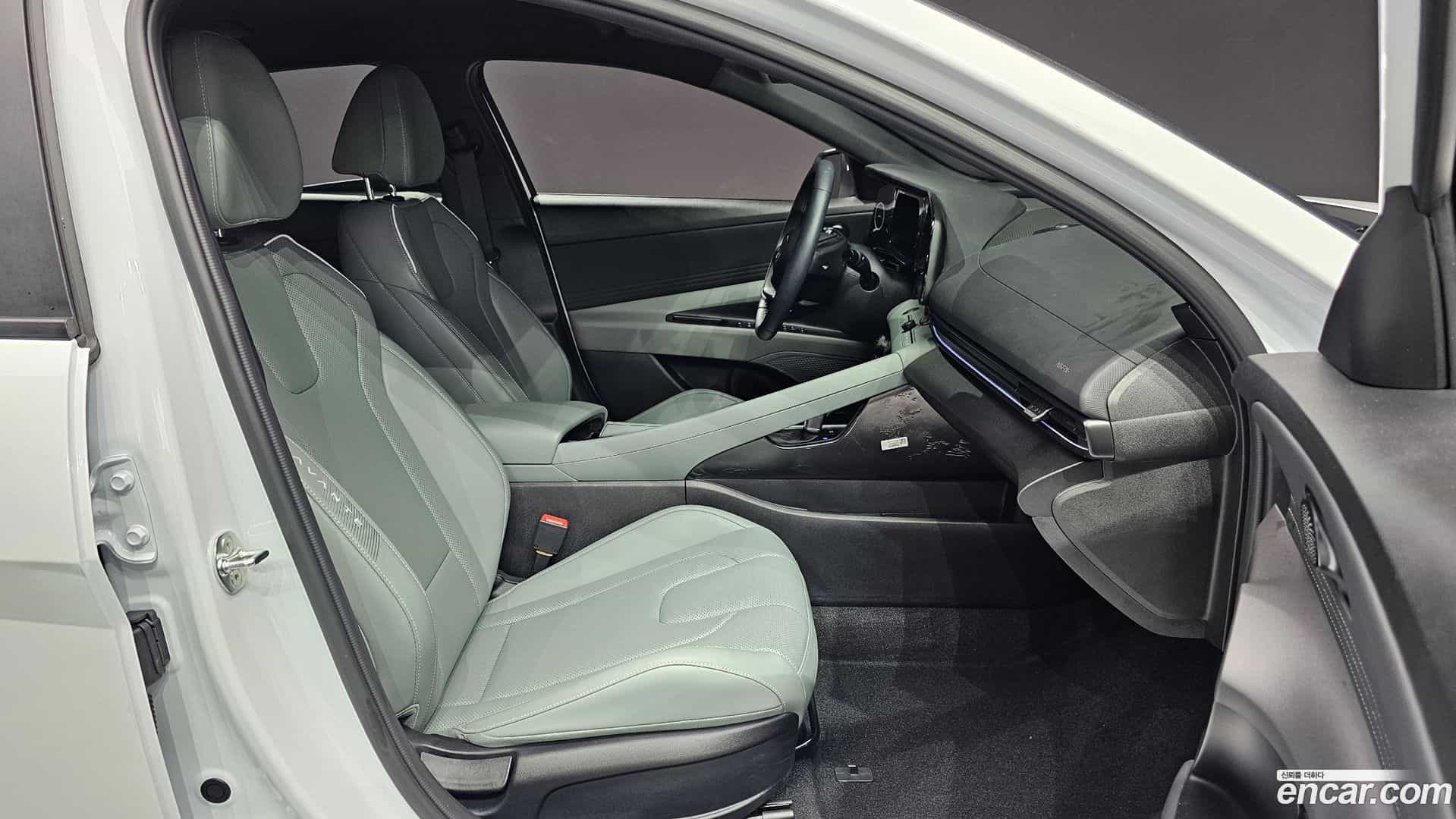 AVANTE Hyundai 2024.1-OPTION-016