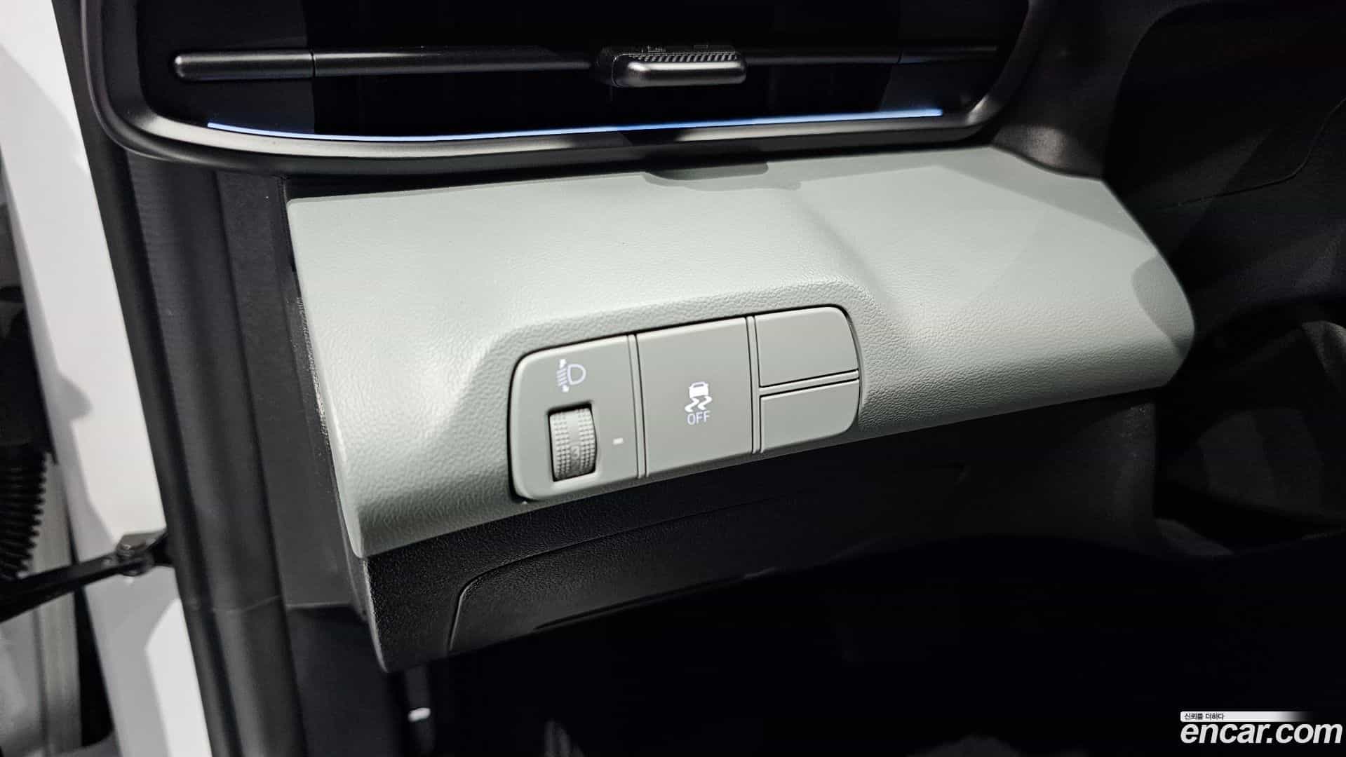 AVANTE Hyundai 2024.1-OPTION-020