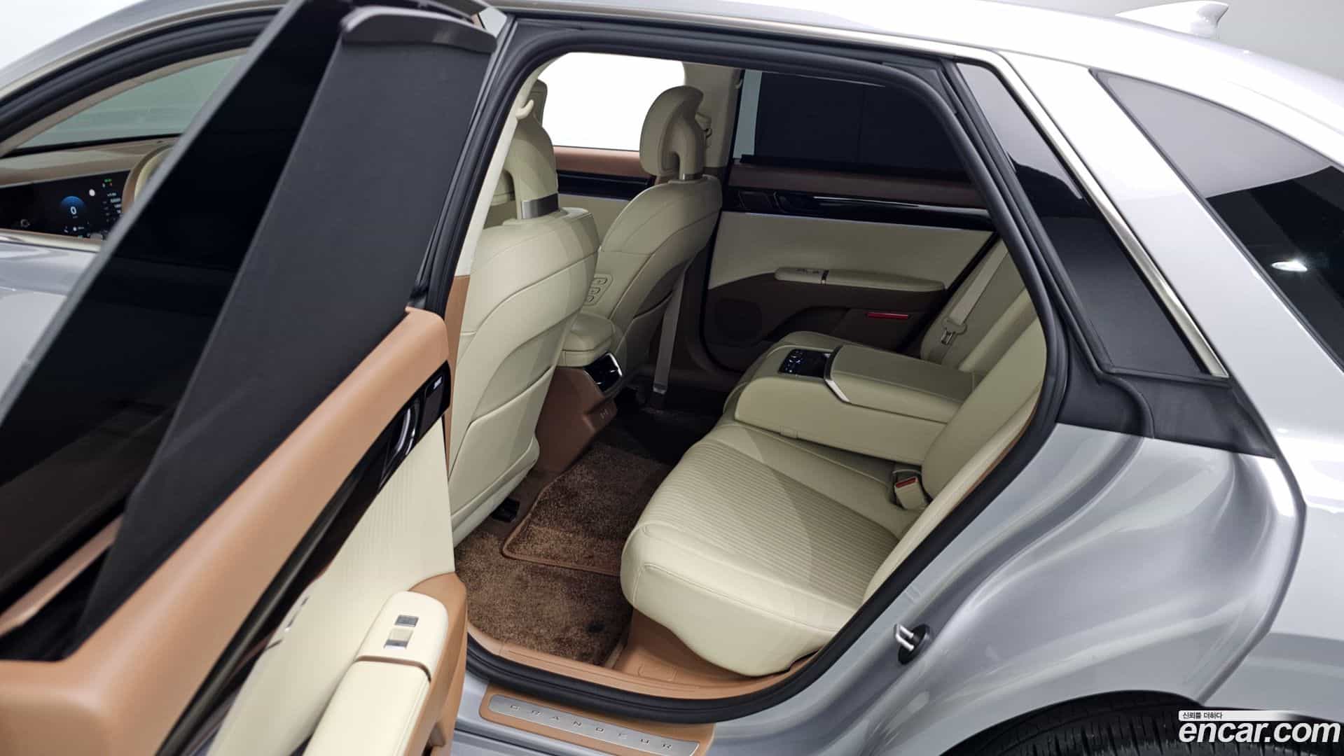 Grandeur Hyundai 2023.5-OPTION-023