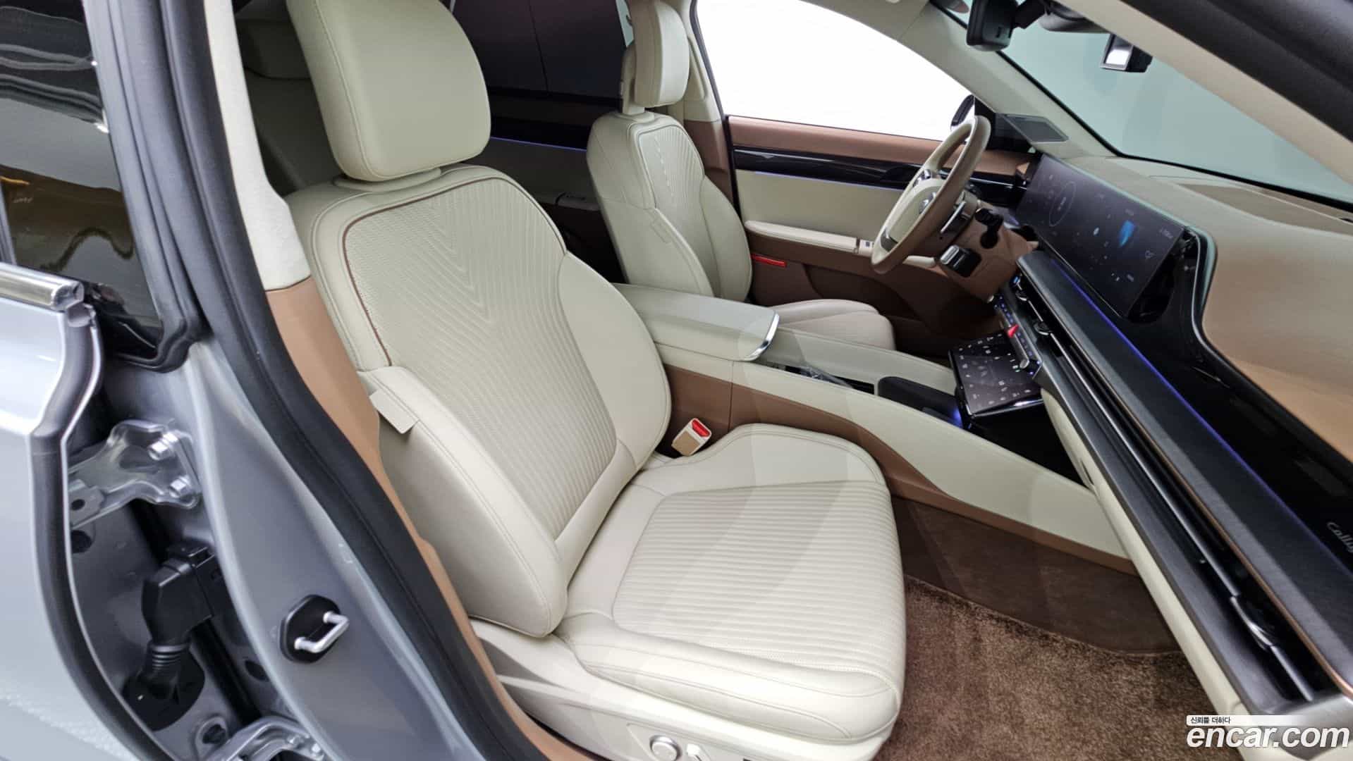 Grandeur Hyundai 2023.5-OPTION-024
