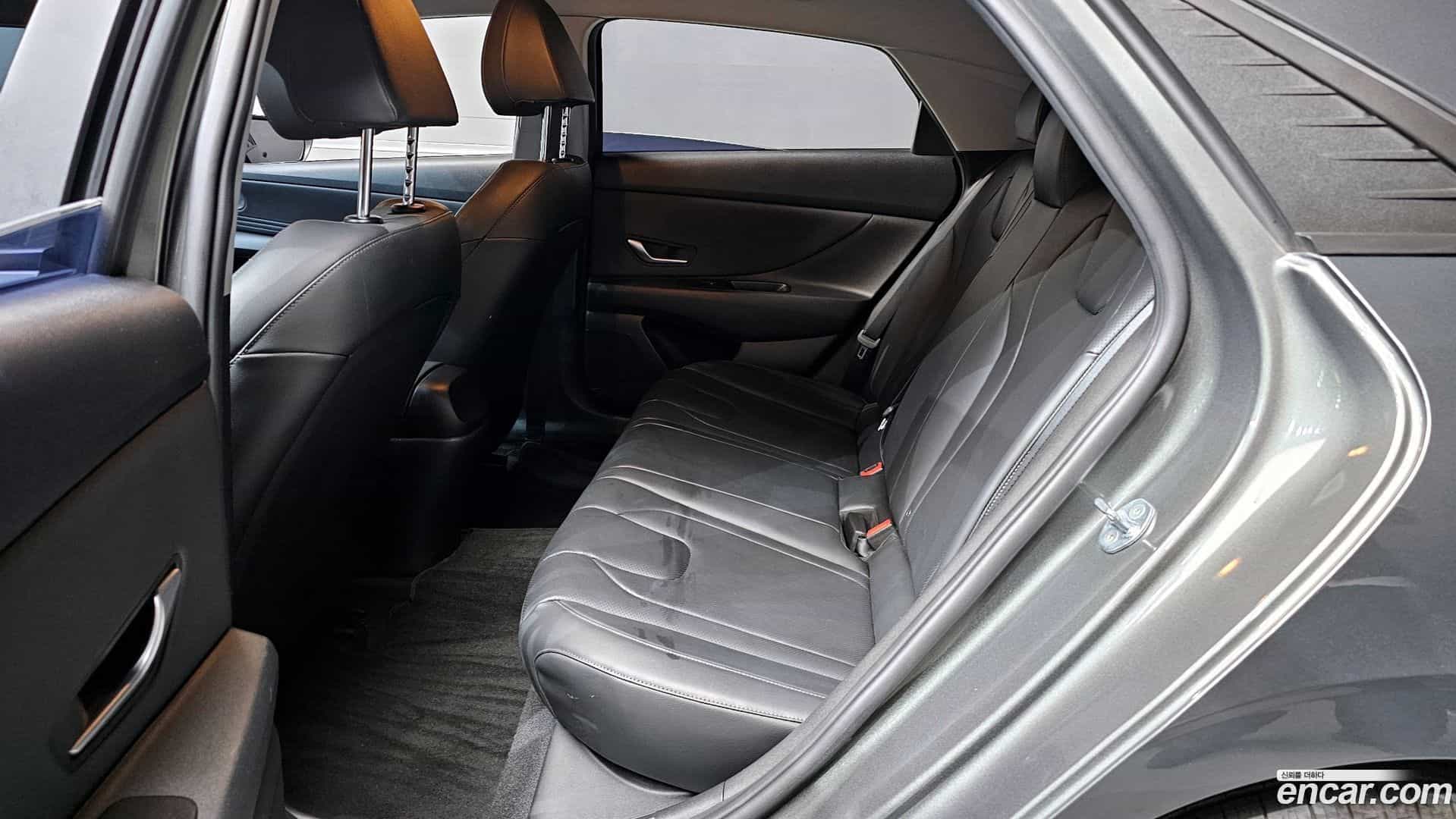 AVANTE Hyundai 2021.3-OPTION-015