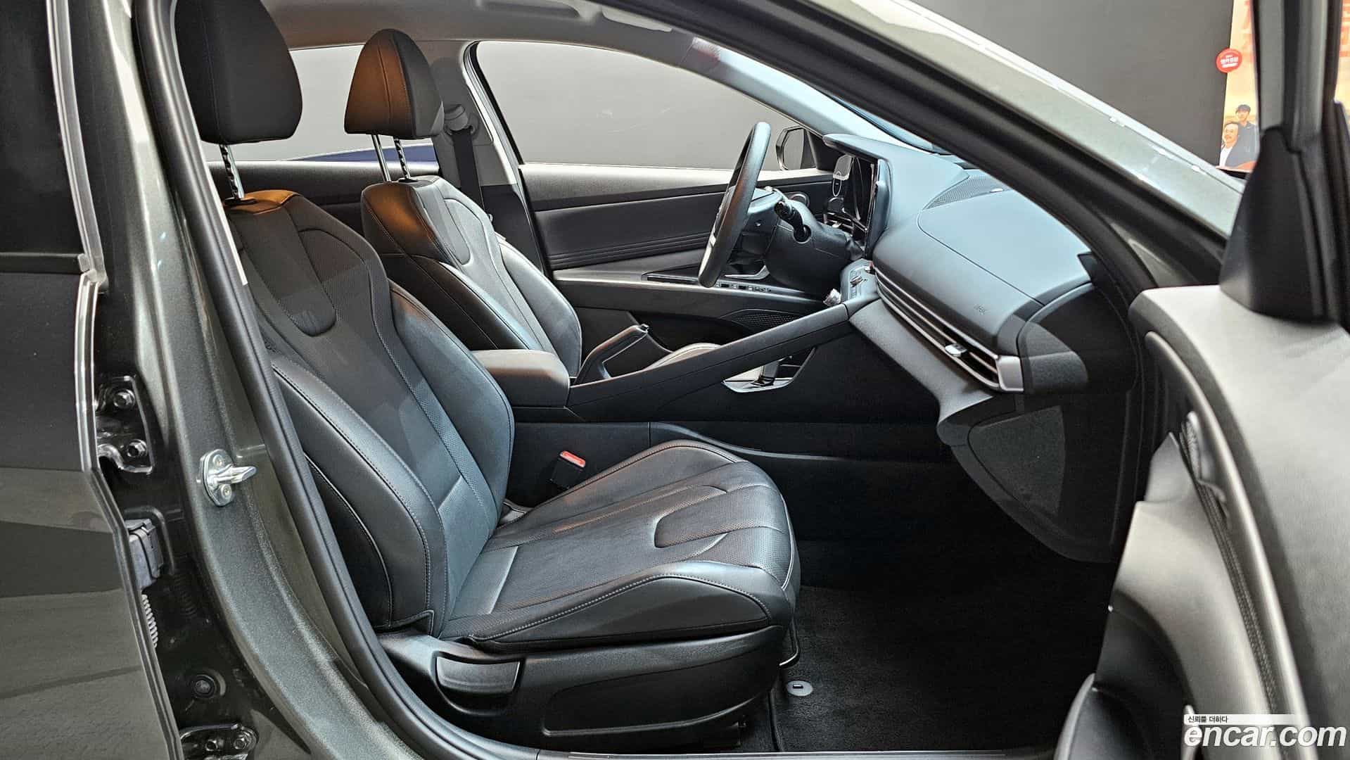 AVANTE Hyundai 2021.3-INNER-036