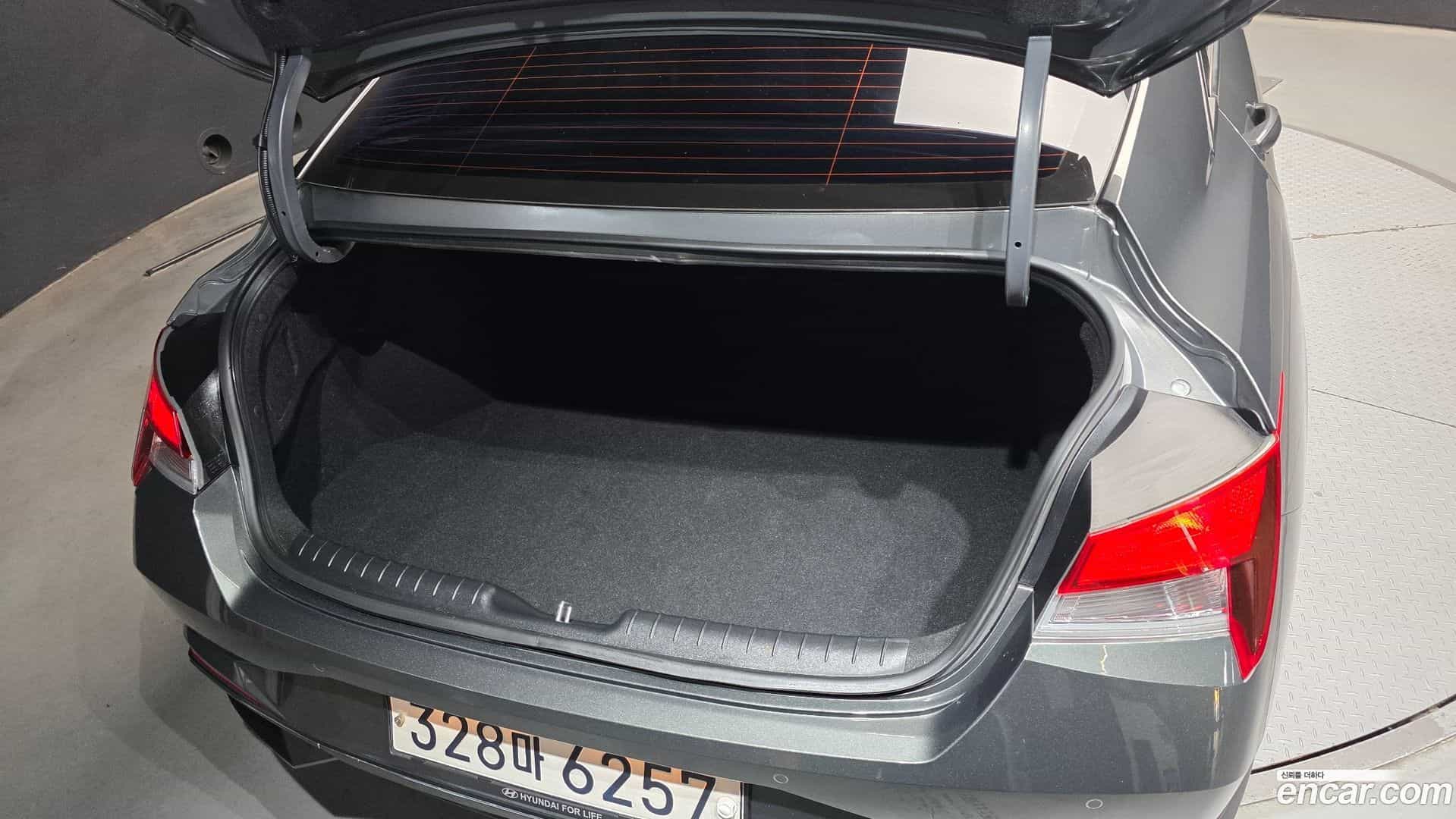 AVANTE Hyundai 2021.3-OPTION-043