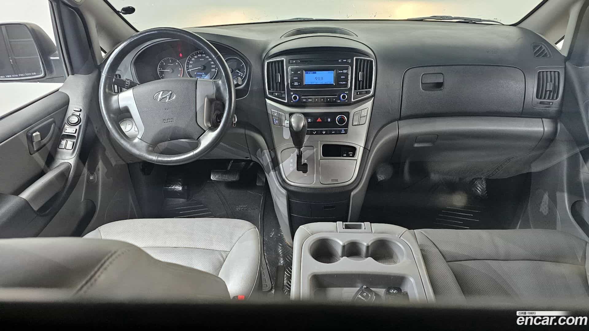 Starex Hyundai 2018.11-INNER-007