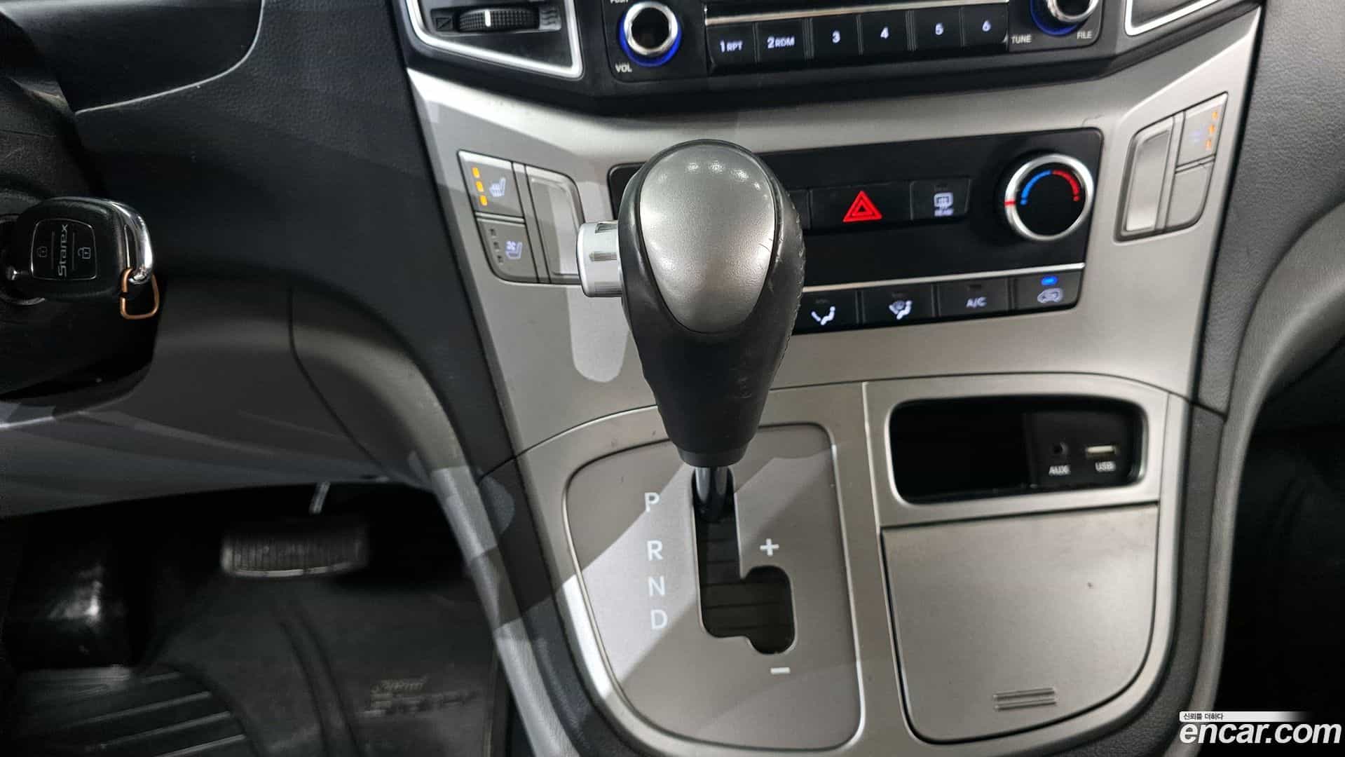 Starex Hyundai 2018.11-INNER-009