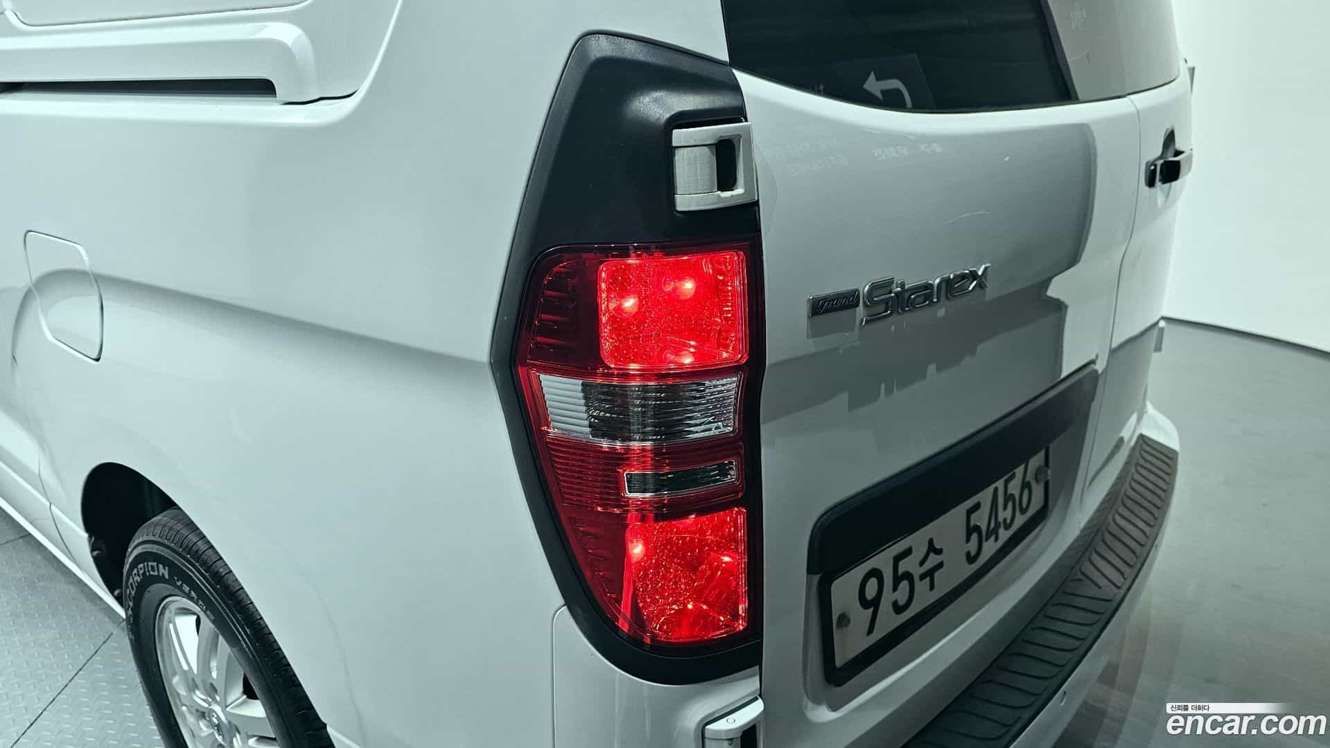 Starex Hyundai 2018.11-OUTER-033