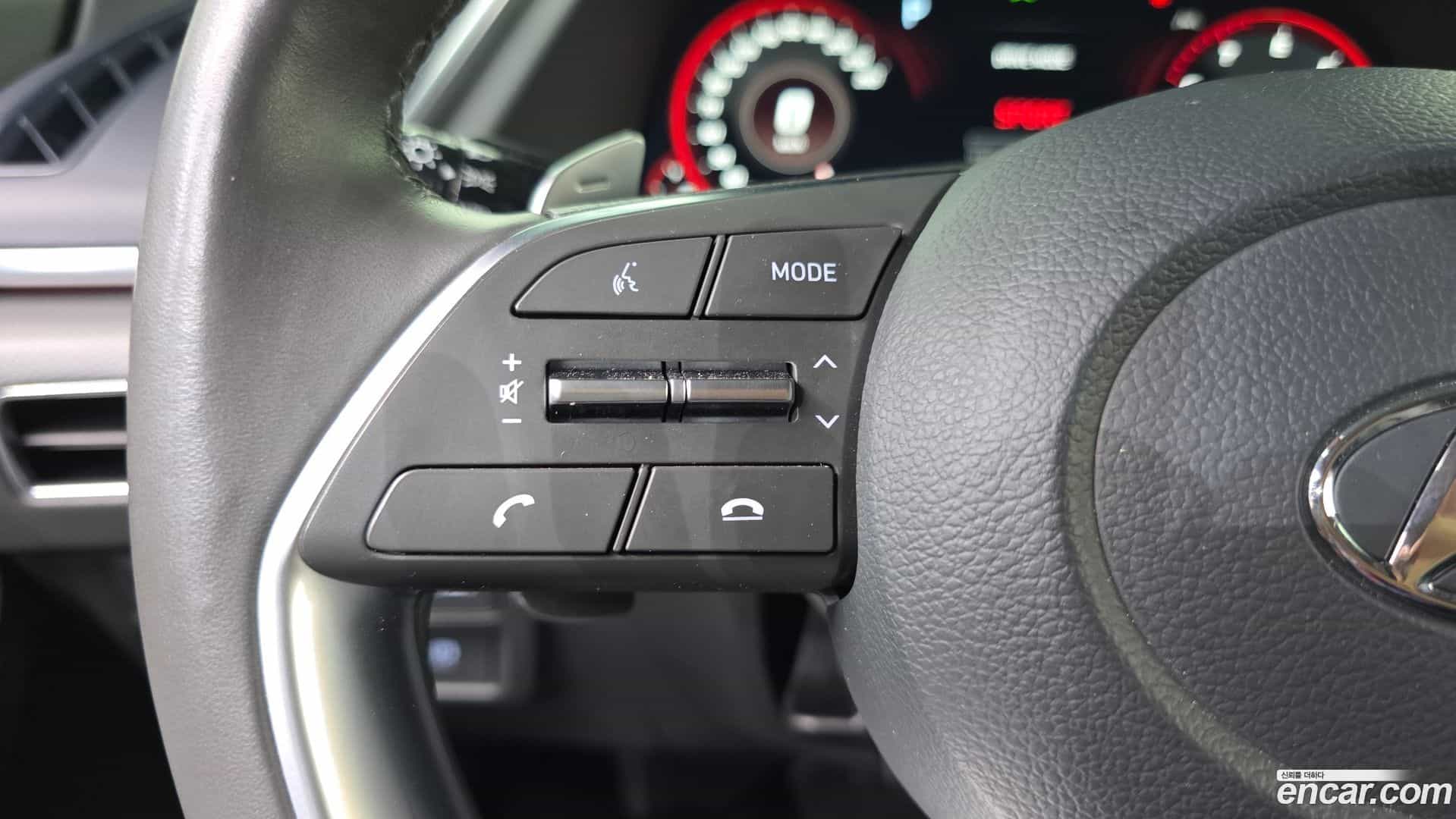 Sonata Hyundai 2023.2-INNER-036