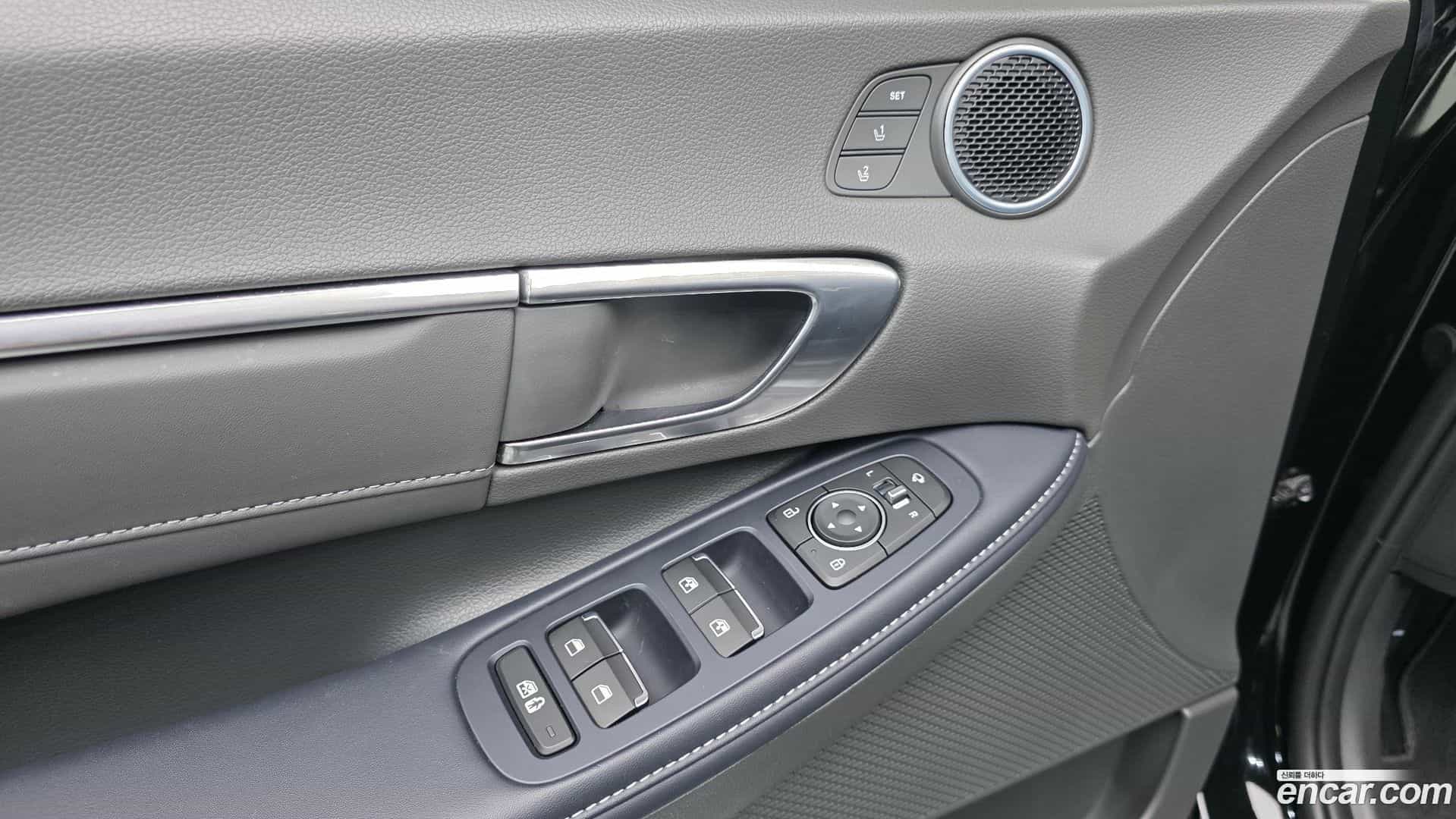 Sonata Hyundai 2023.2-OPTION-043
