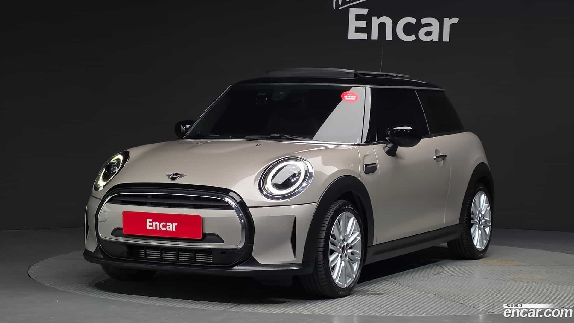 Cooper Mini 2022.1-OUTER-001