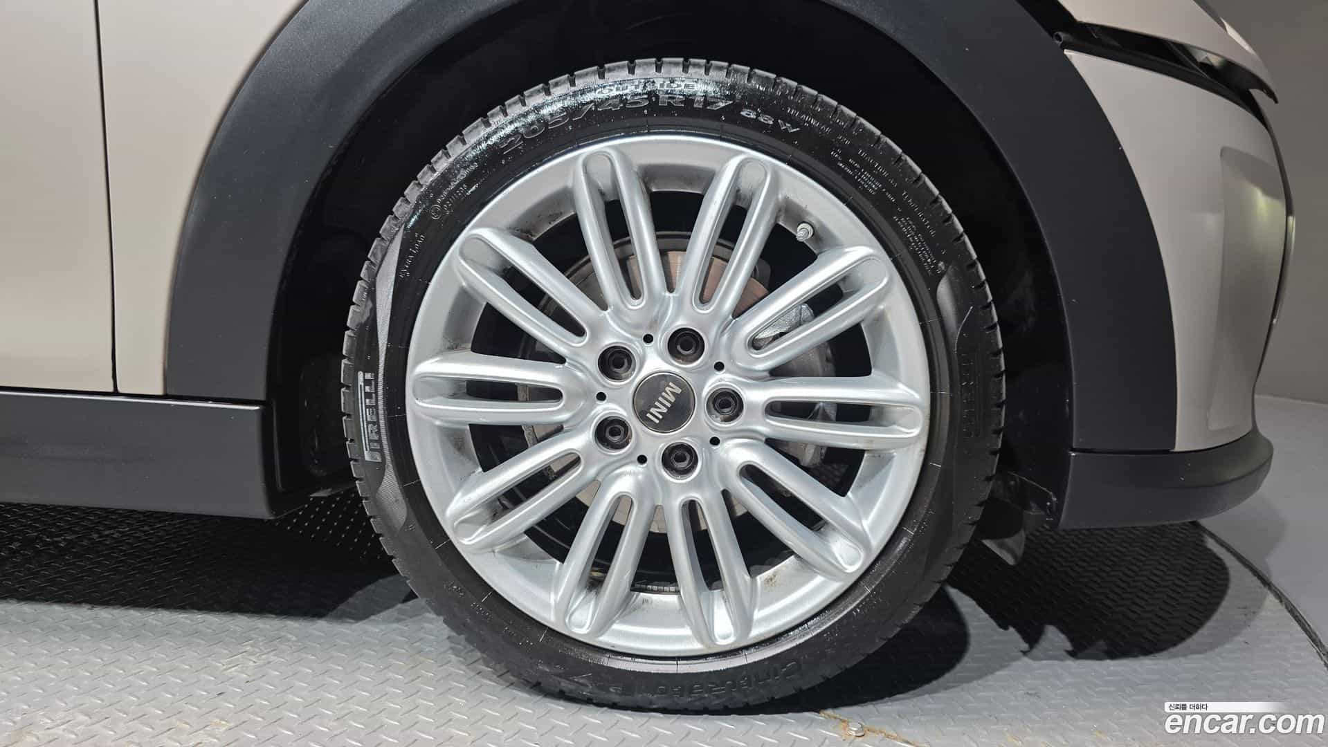 Cooper Mini 2022.1-OUTER-005