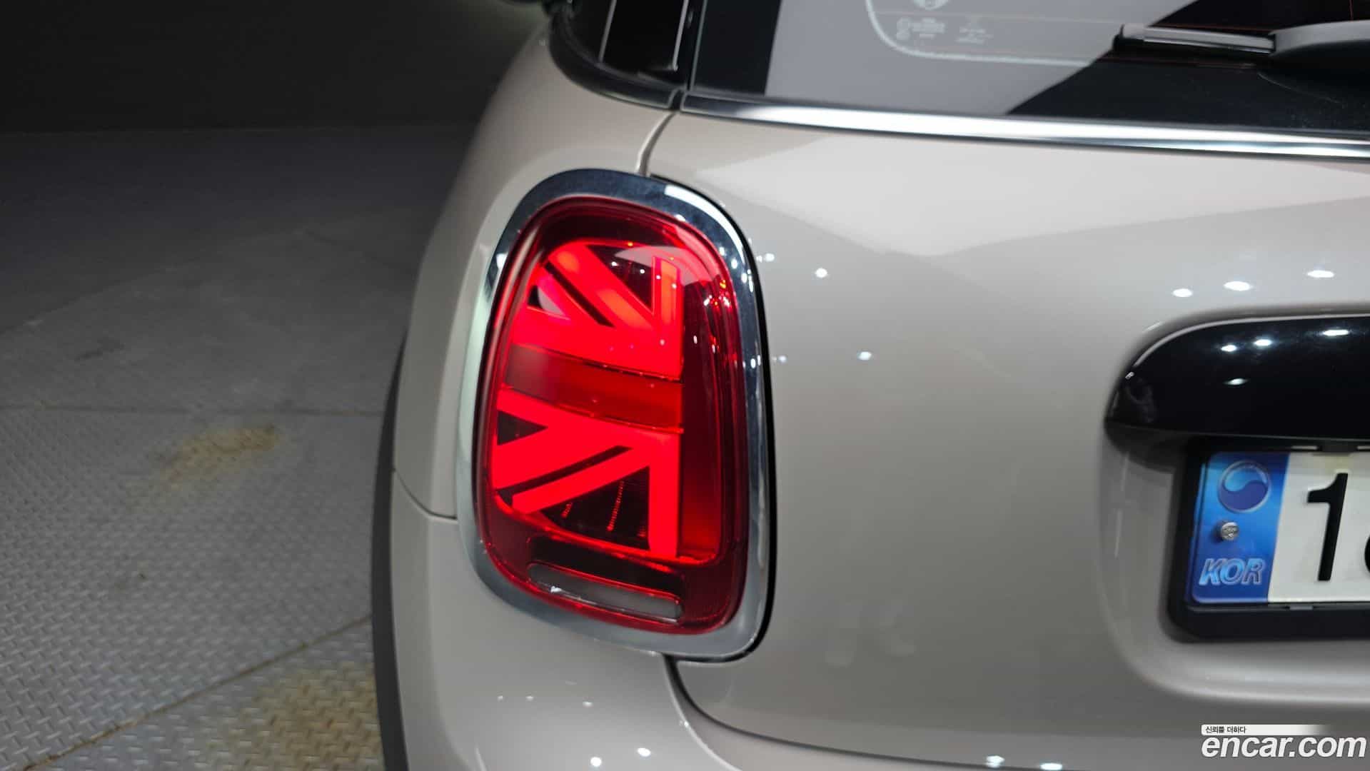 Cooper Mini 2022.1-OUTER-033