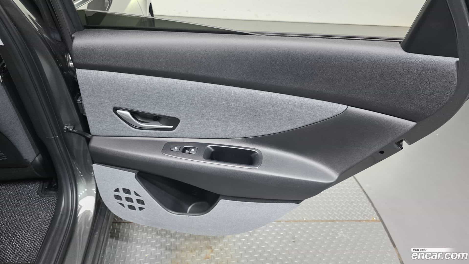 AVANTE Hyundai 2022.11-INNER-035