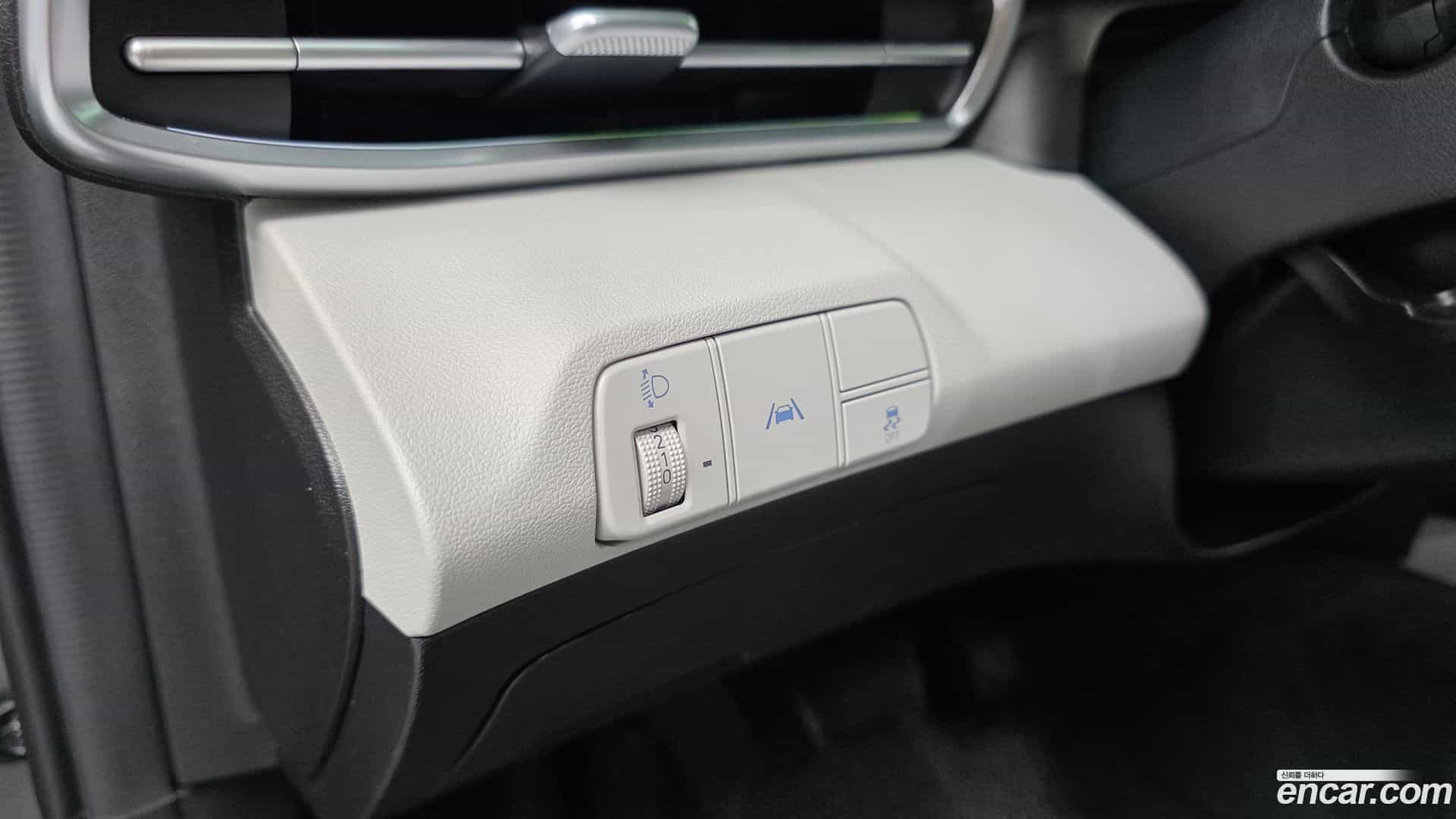 AVANTE Hyundai 2022.11-OPTION-043
