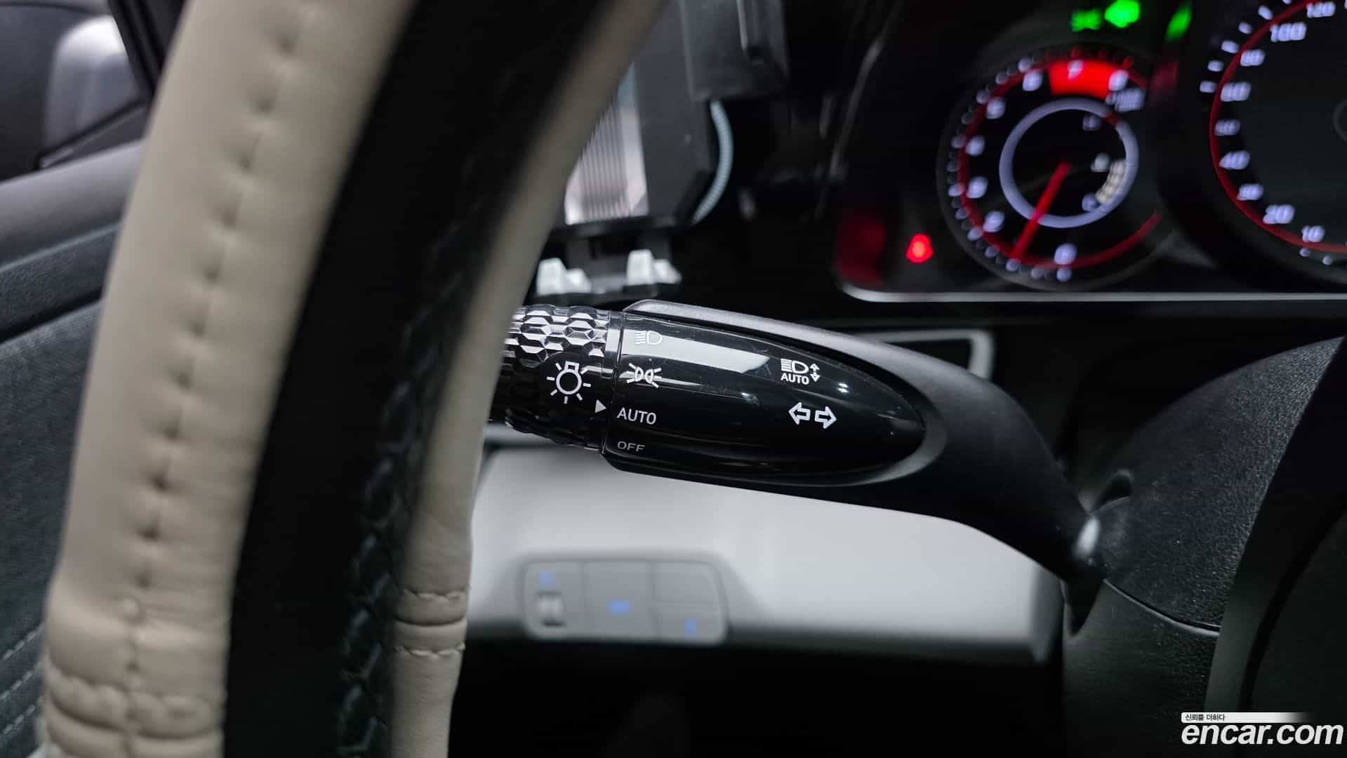 AVANTE Hyundai 2021.3-OPTION-024