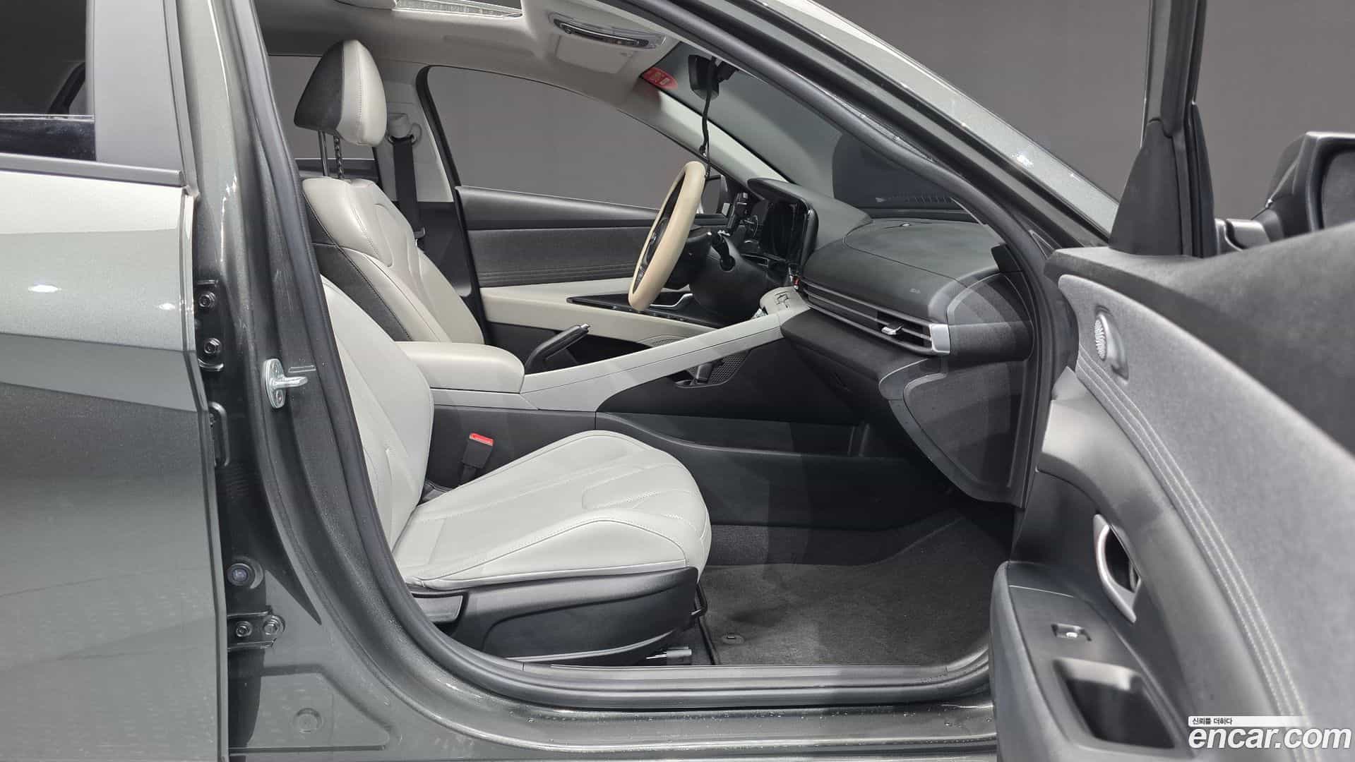 AVANTE Hyundai 2021.3-INNER-036