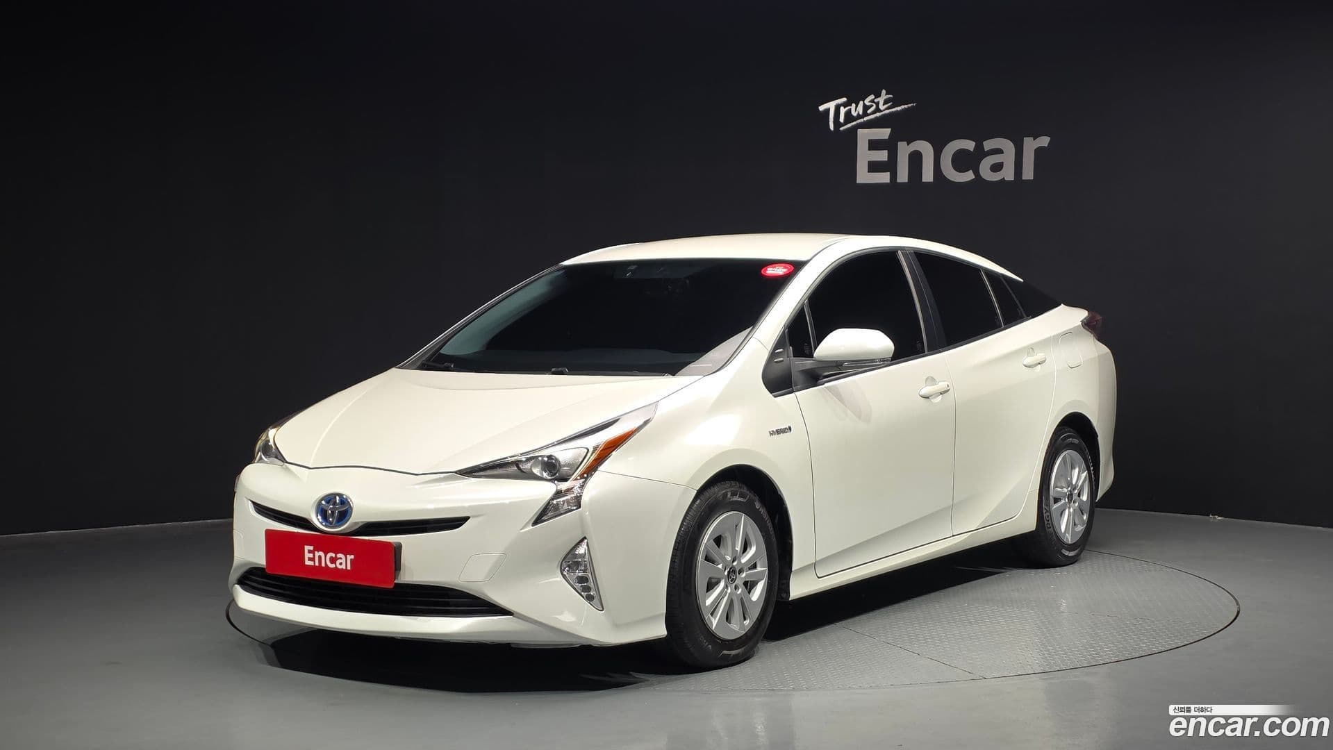 Main__Slider__Photo:Prius Toyota 2016.6-0