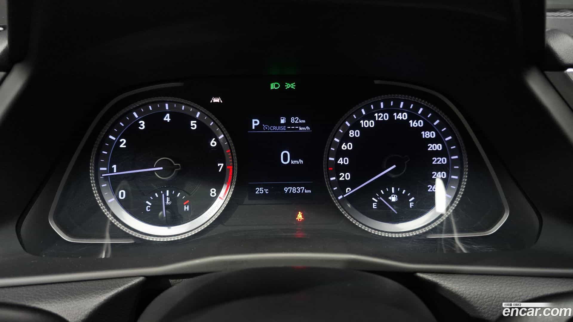 Sonata Hyundai 2019.4-INNER-008