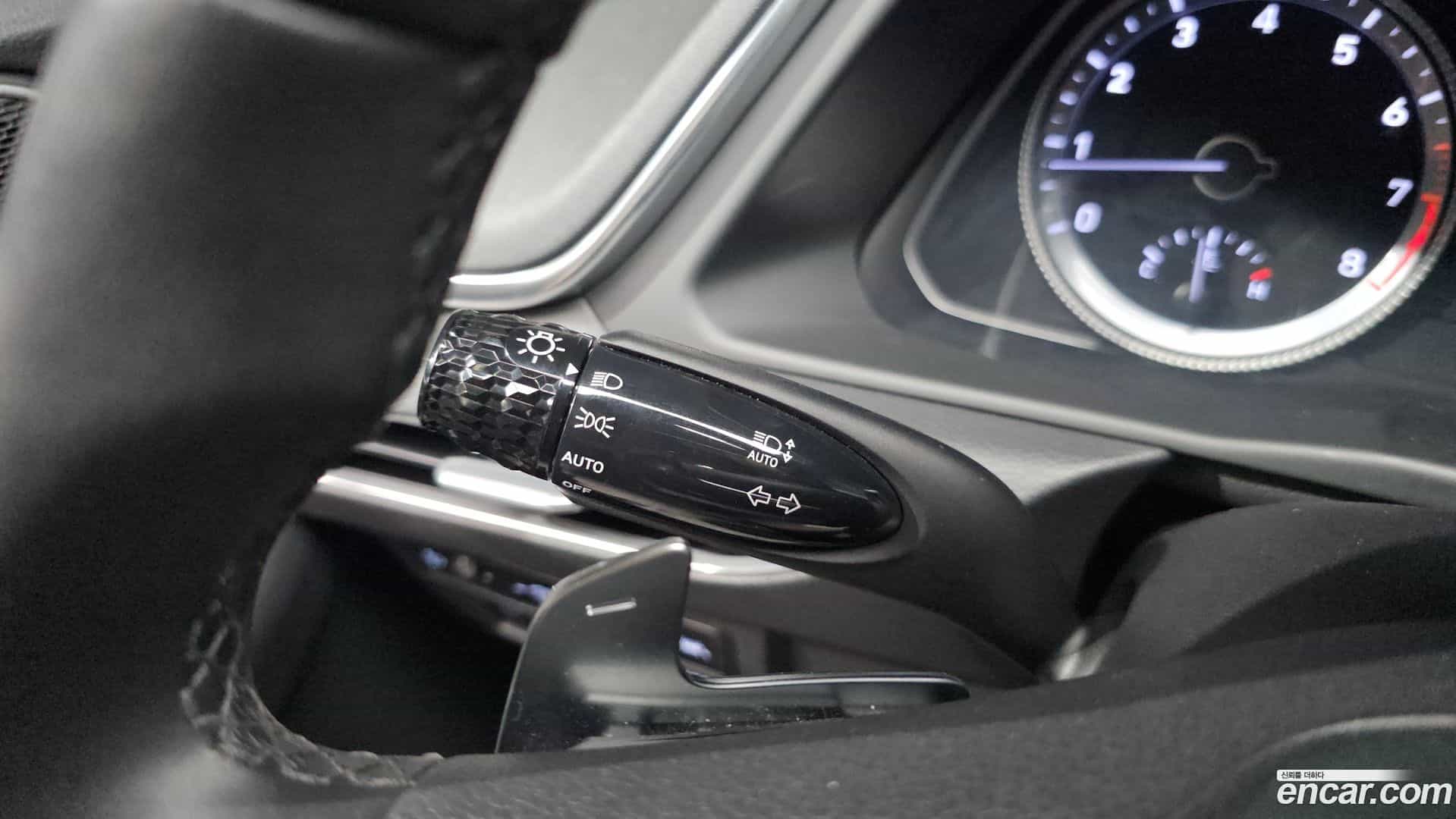 Sonata Hyundai 2019.4-OPTION-023