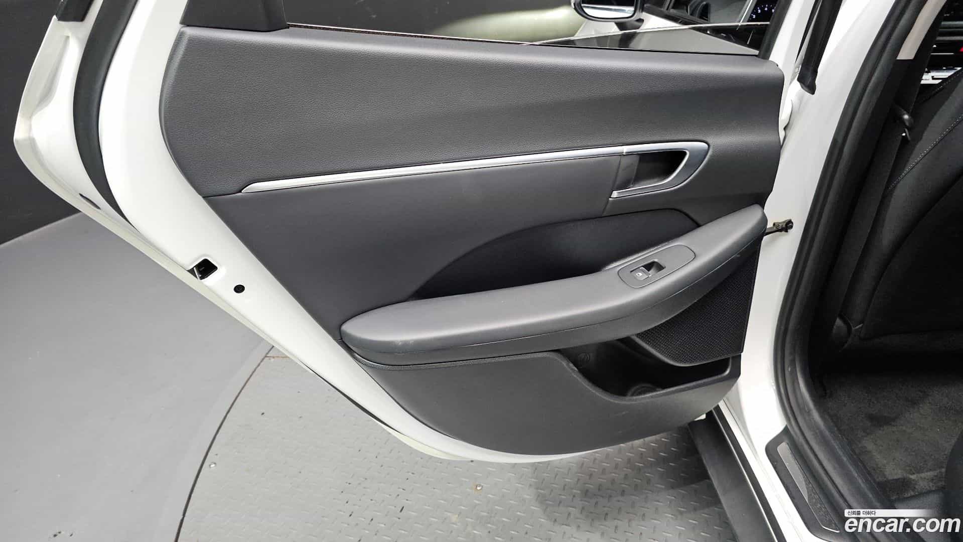 Sonata Hyundai 2019.4-INNER-035