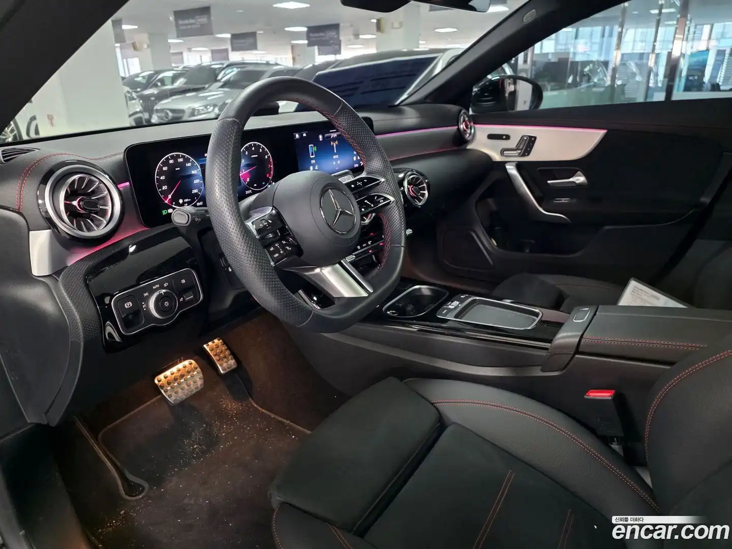 CLA-Class Mercedes-Benz 2024.3-OPTION-017