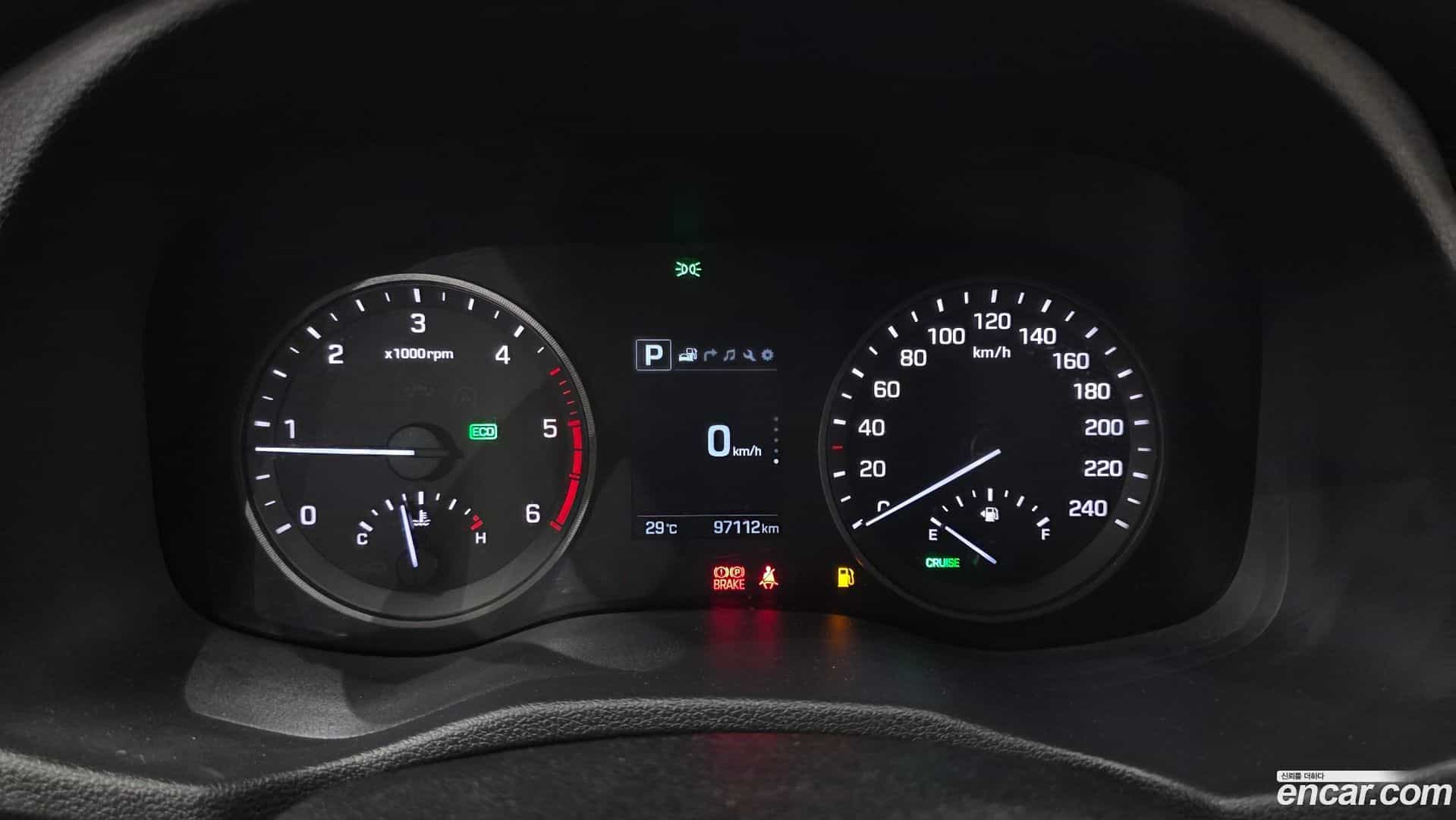Tucson Hyundai 2016.5-INNER-008
