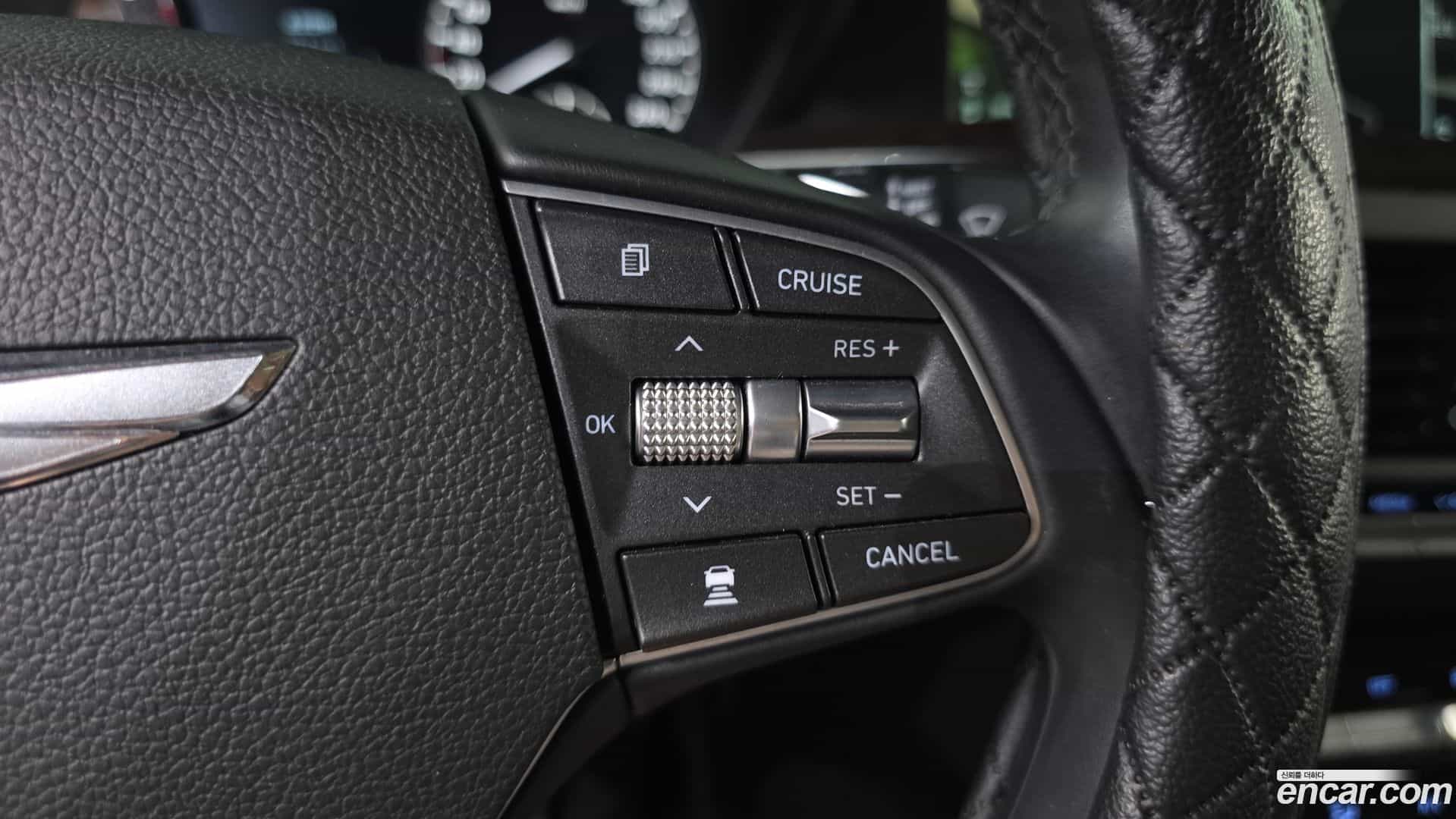 EQ900 Genesis 2016.1-OPTION-046