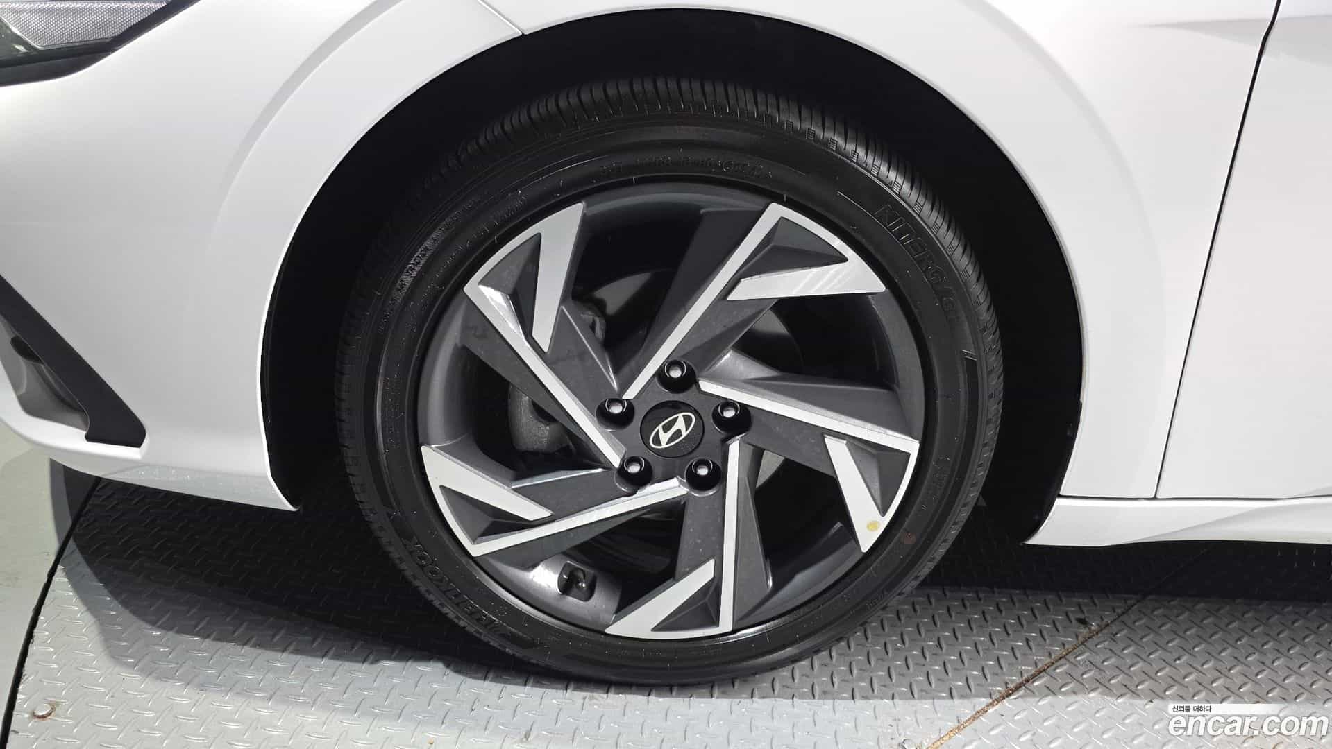 AVANTE Hyundai 2024.9-OUTER-005