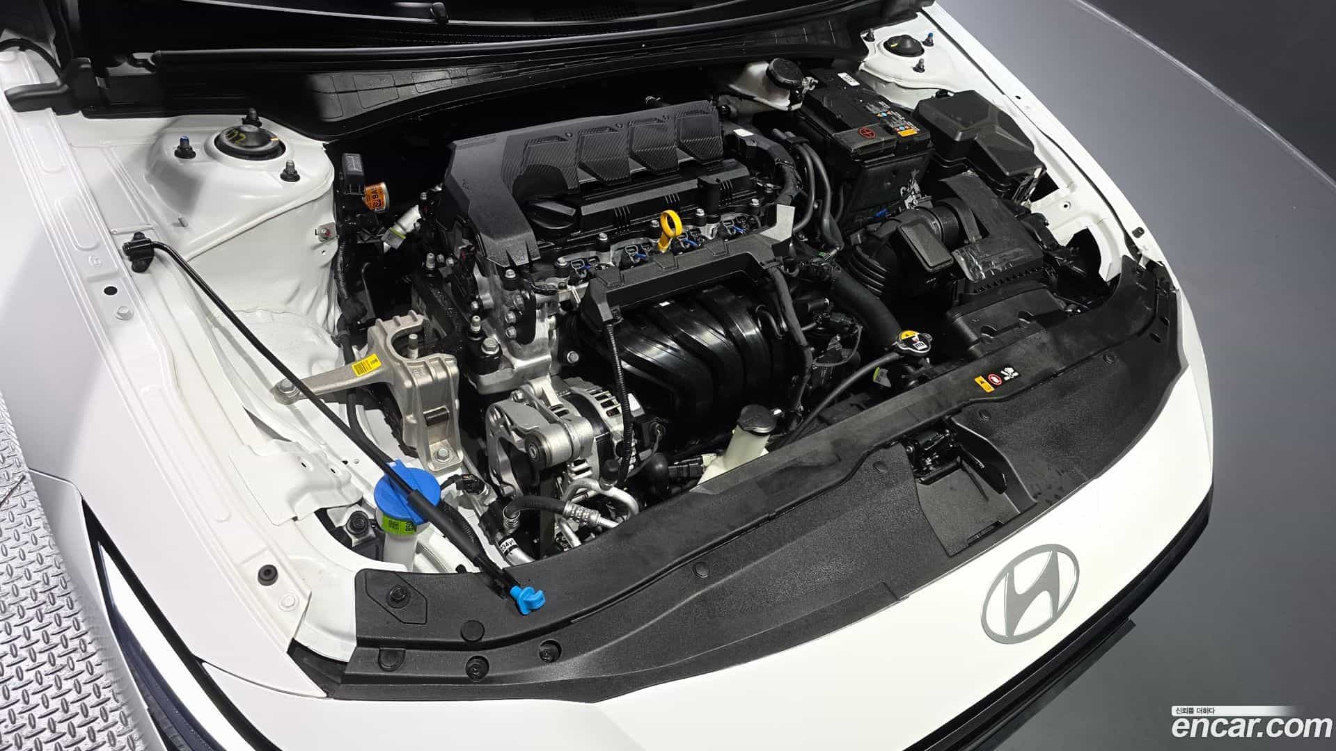 AVANTE Hyundai 2024.9-OUTER-006