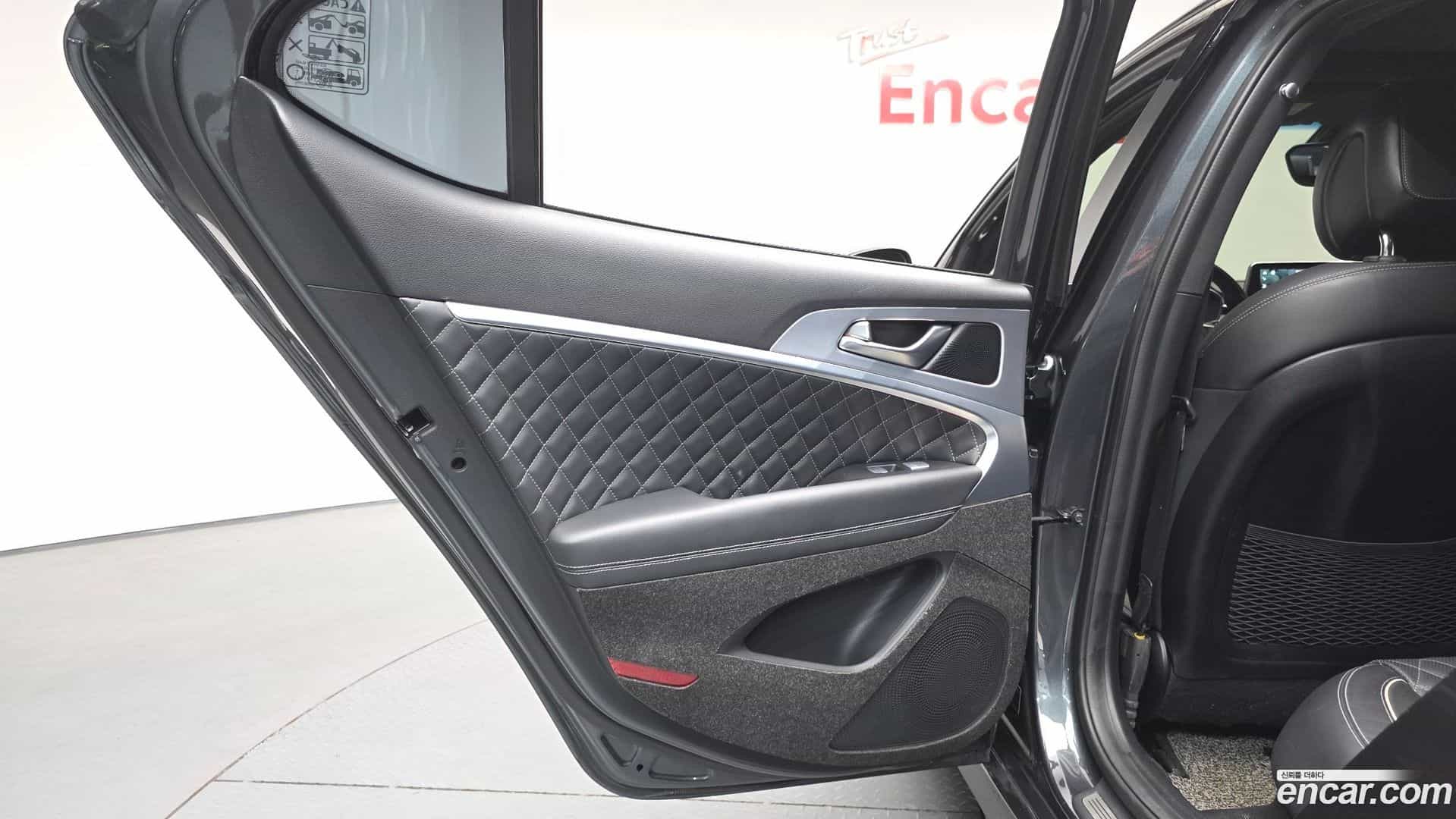 G70 Genesis 2018.9-INNER-035
