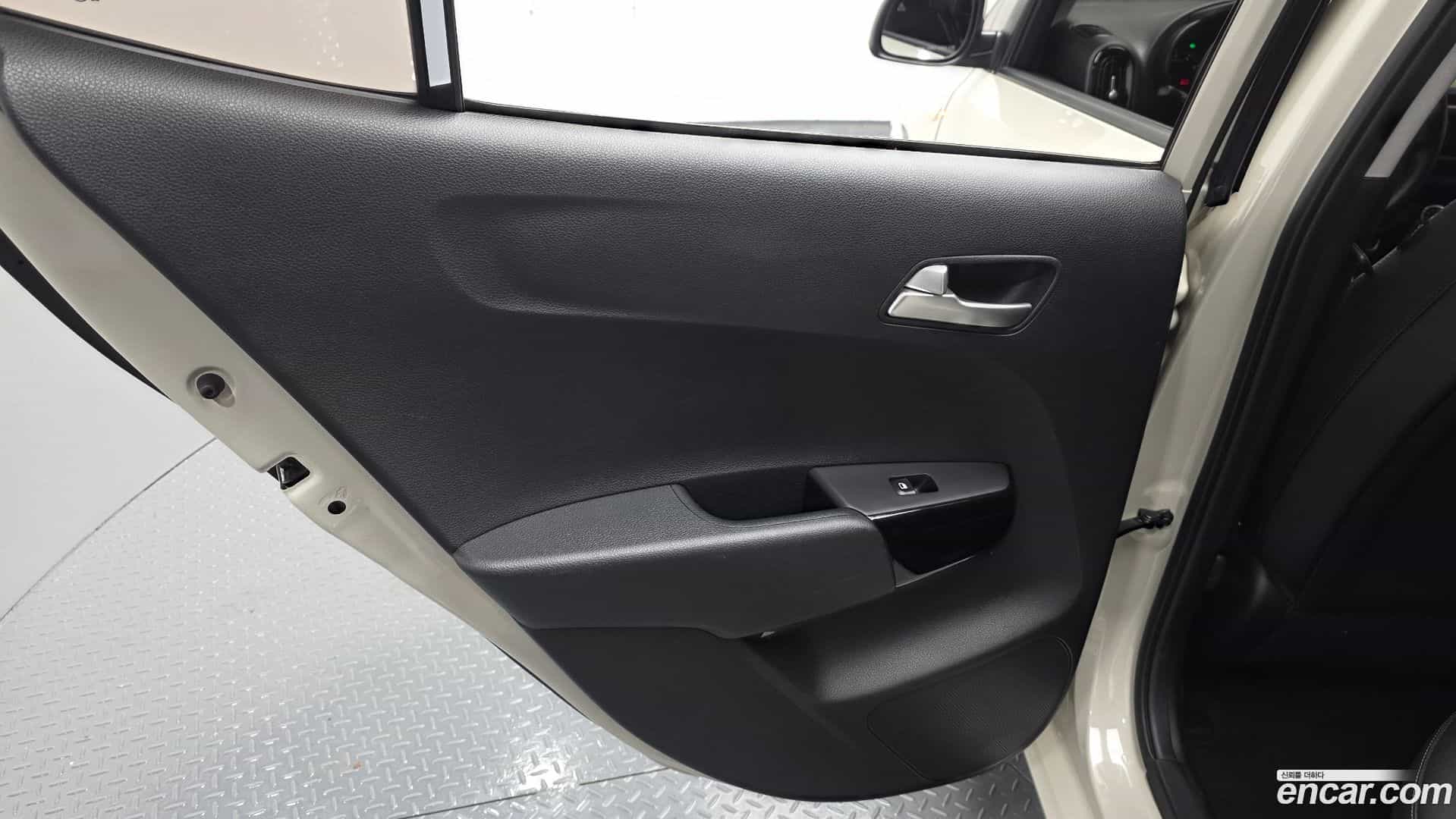 morning Kia 2022.0-INNER-035