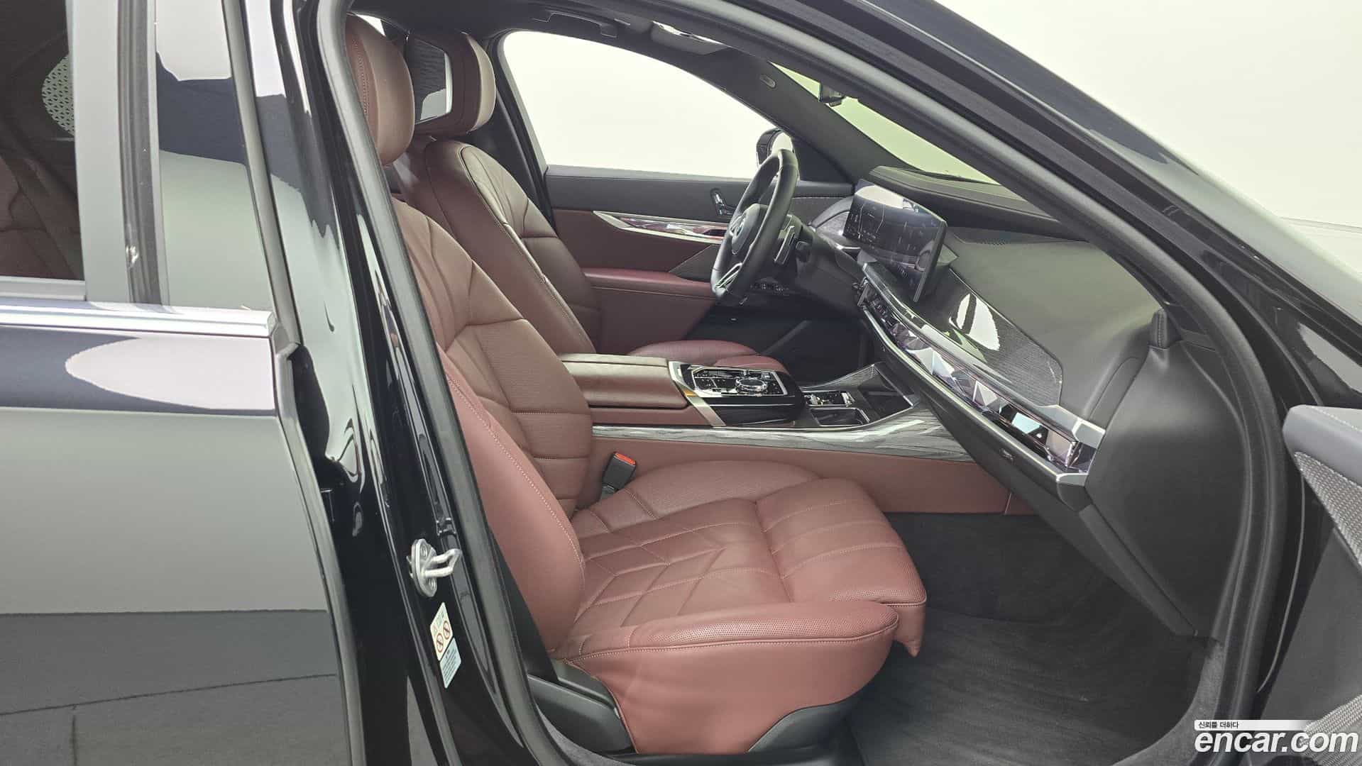 7-Series BMW 2024.6-INNER-036