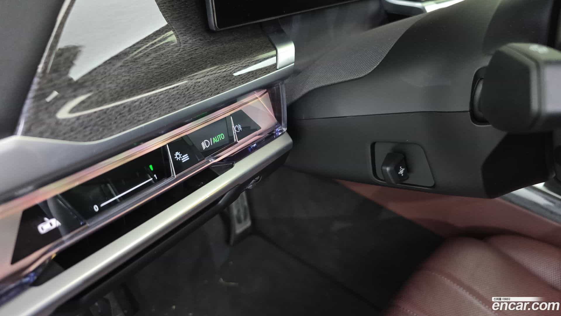 7-Series BMW 2024.6-OPTION-041
