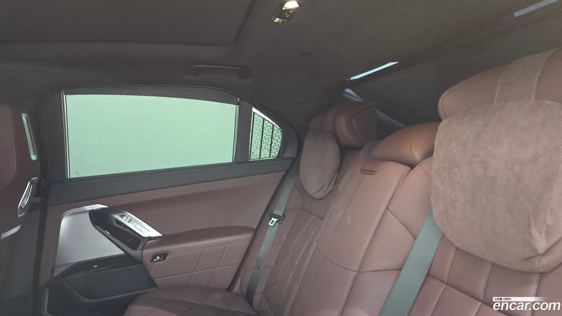 7-Series BMW 2024.6-OPTION-049