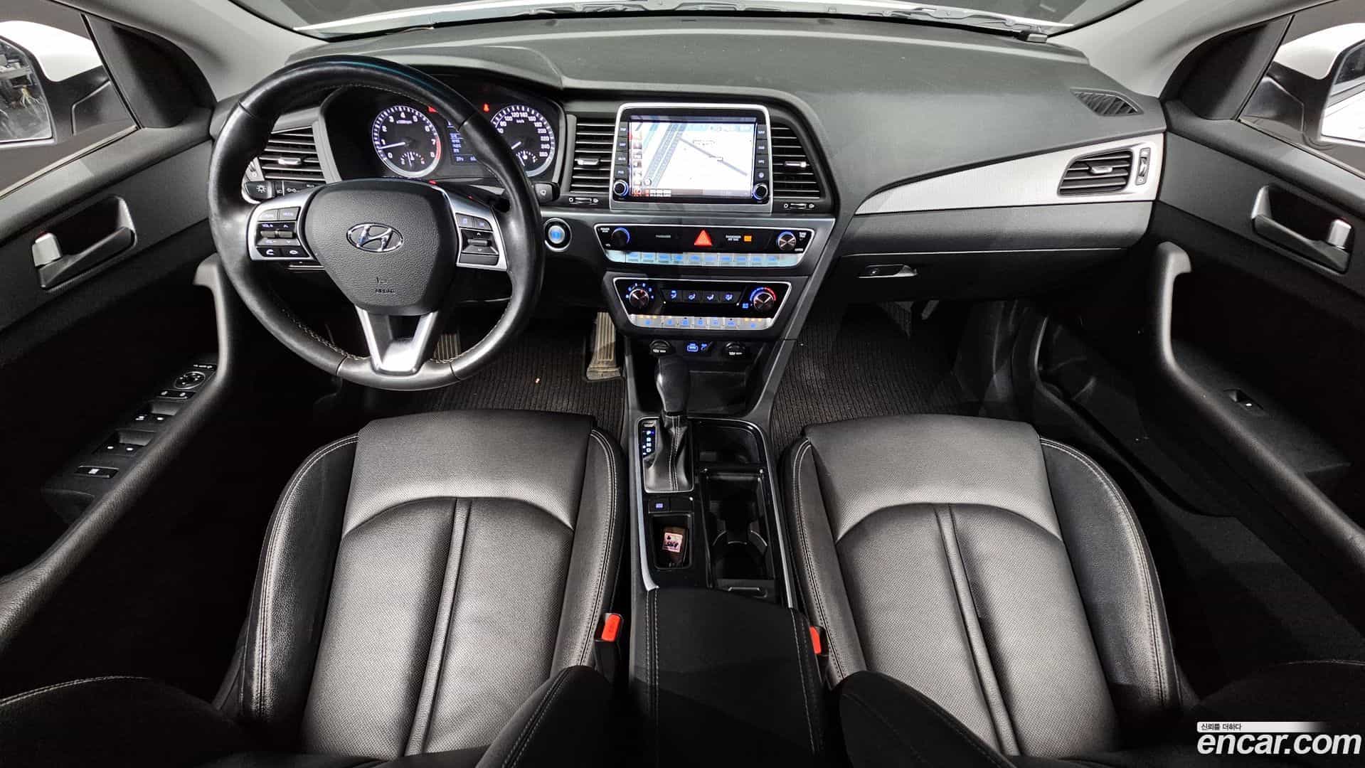 Sonata Hyundai 2019.2-INNER-007