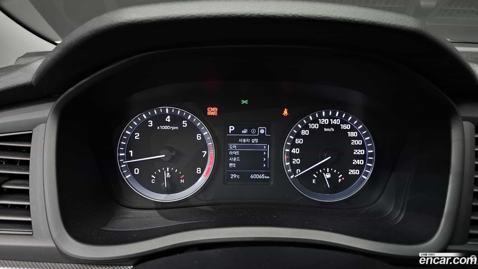 Sonata Hyundai 2019.2-INNER-008