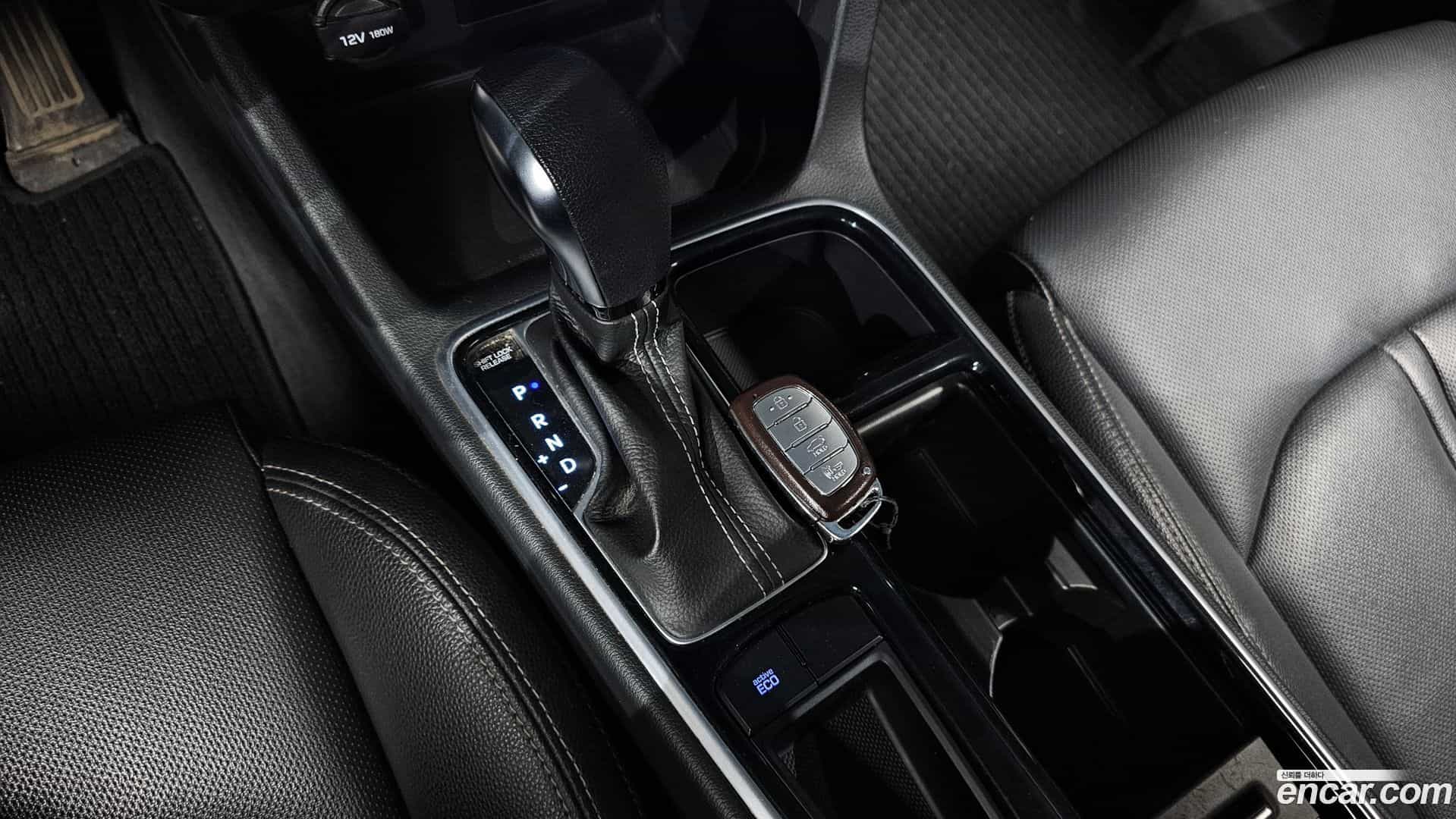 Sonata Hyundai 2019.2-INNER-009