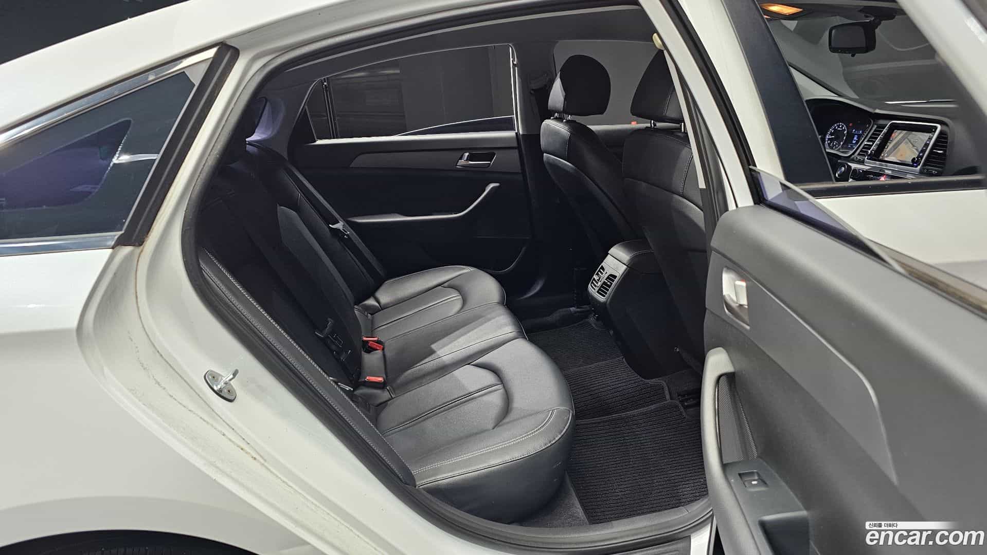 Sonata Hyundai 2019.2-OPTION-015