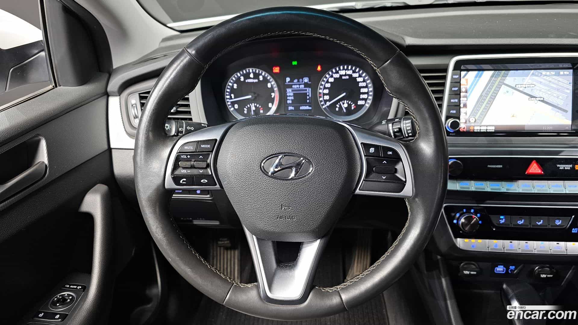 Sonata Hyundai 2019.2-OPTION-019